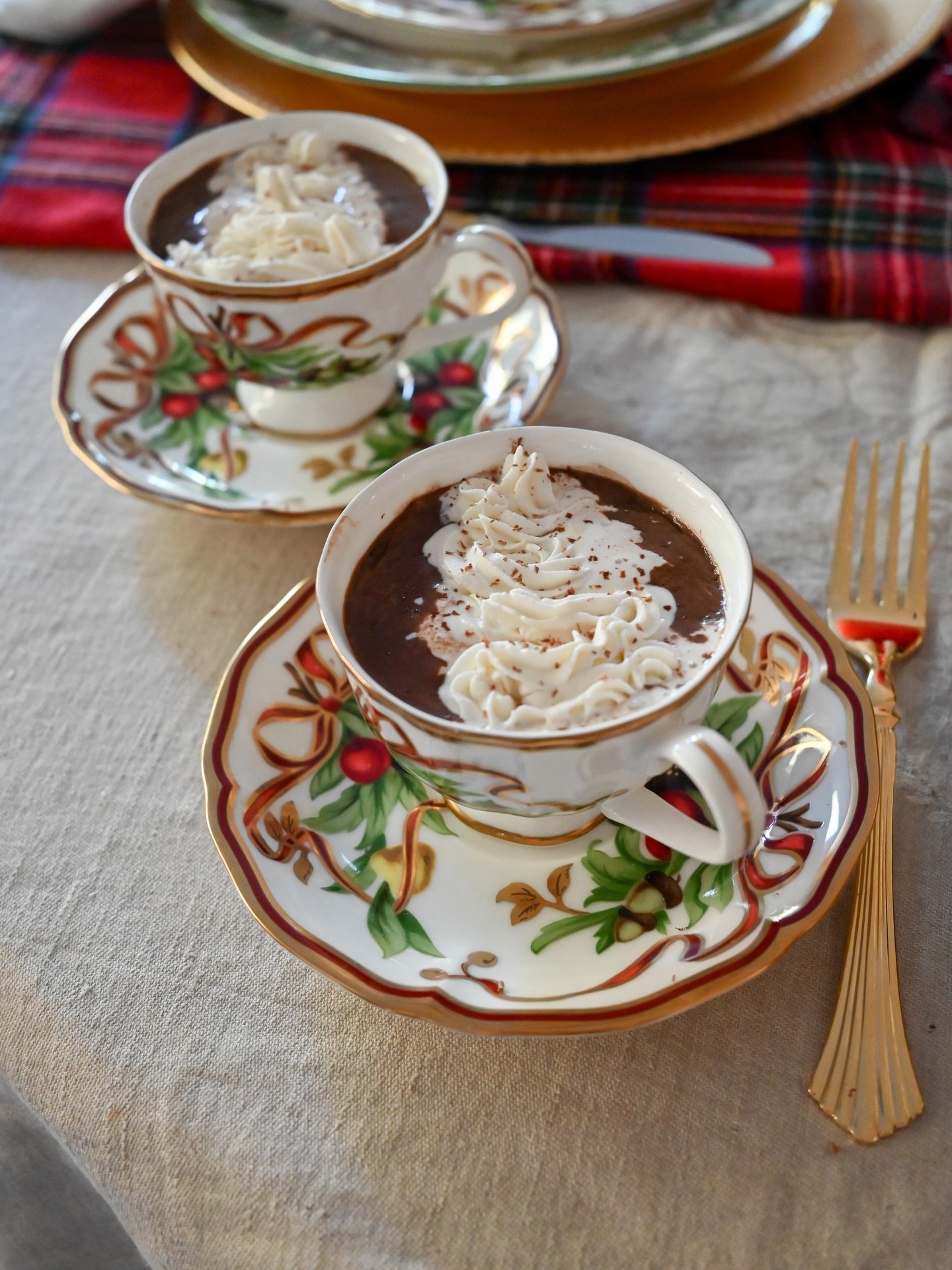 Hot cocoa season has my heart. 🤍

Photo by me for the Purveyor Press Winter Issue. Grab your copy now (available digitally or in print).
@purveyorpress