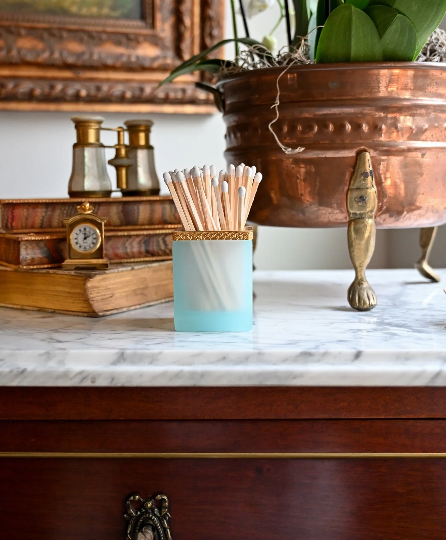 Today I&rsquo;m thankful for my sweet family, my wonderful church, the gift of song, and fireplaces (because holy moly it&rsquo;s sooooo cold!). 

What are you grateful for today? Share in the comments if you&rsquo;d like 🌷

________________________