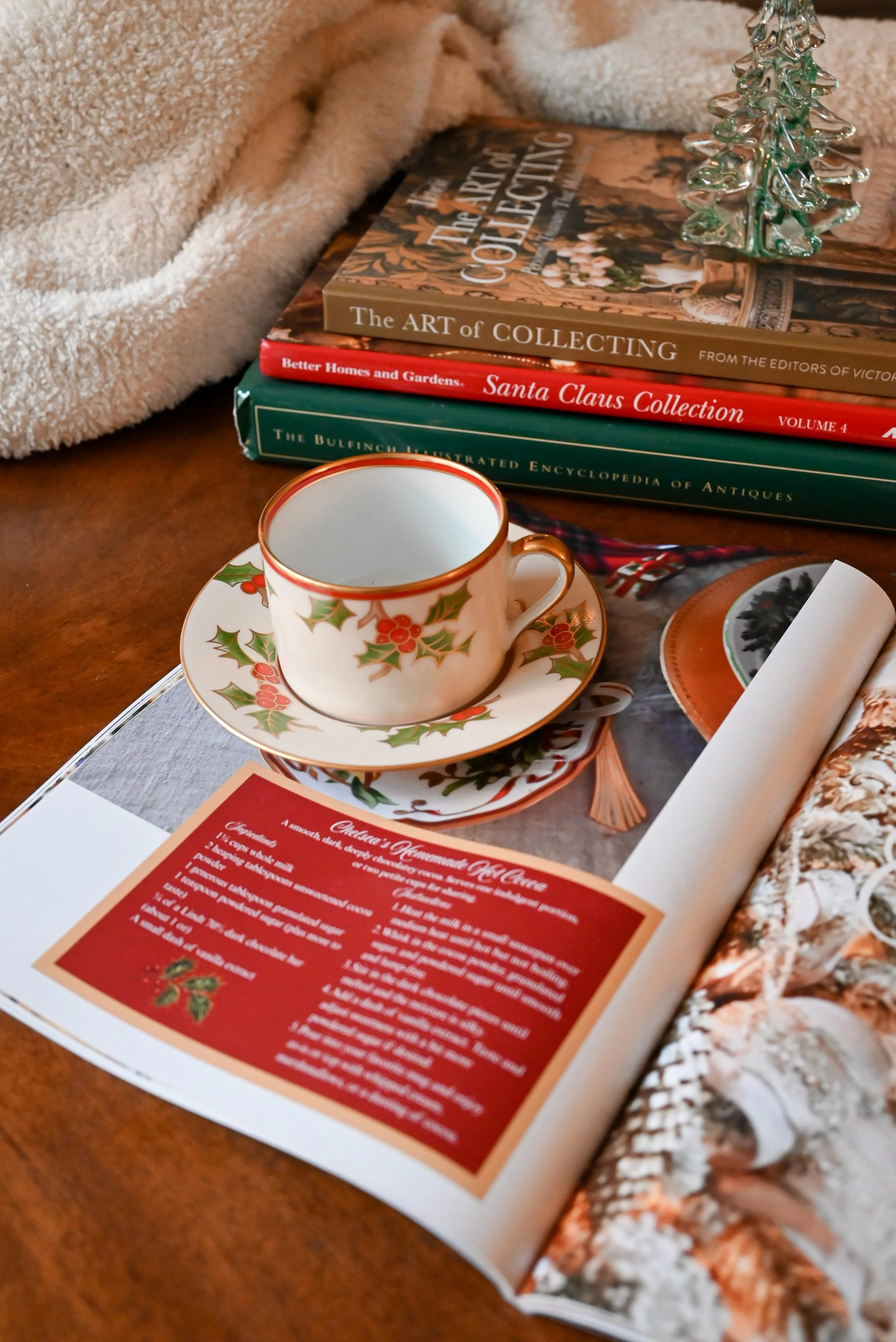 Vintage Fitz and Floyd Christmas Holly Teacup and Saucer