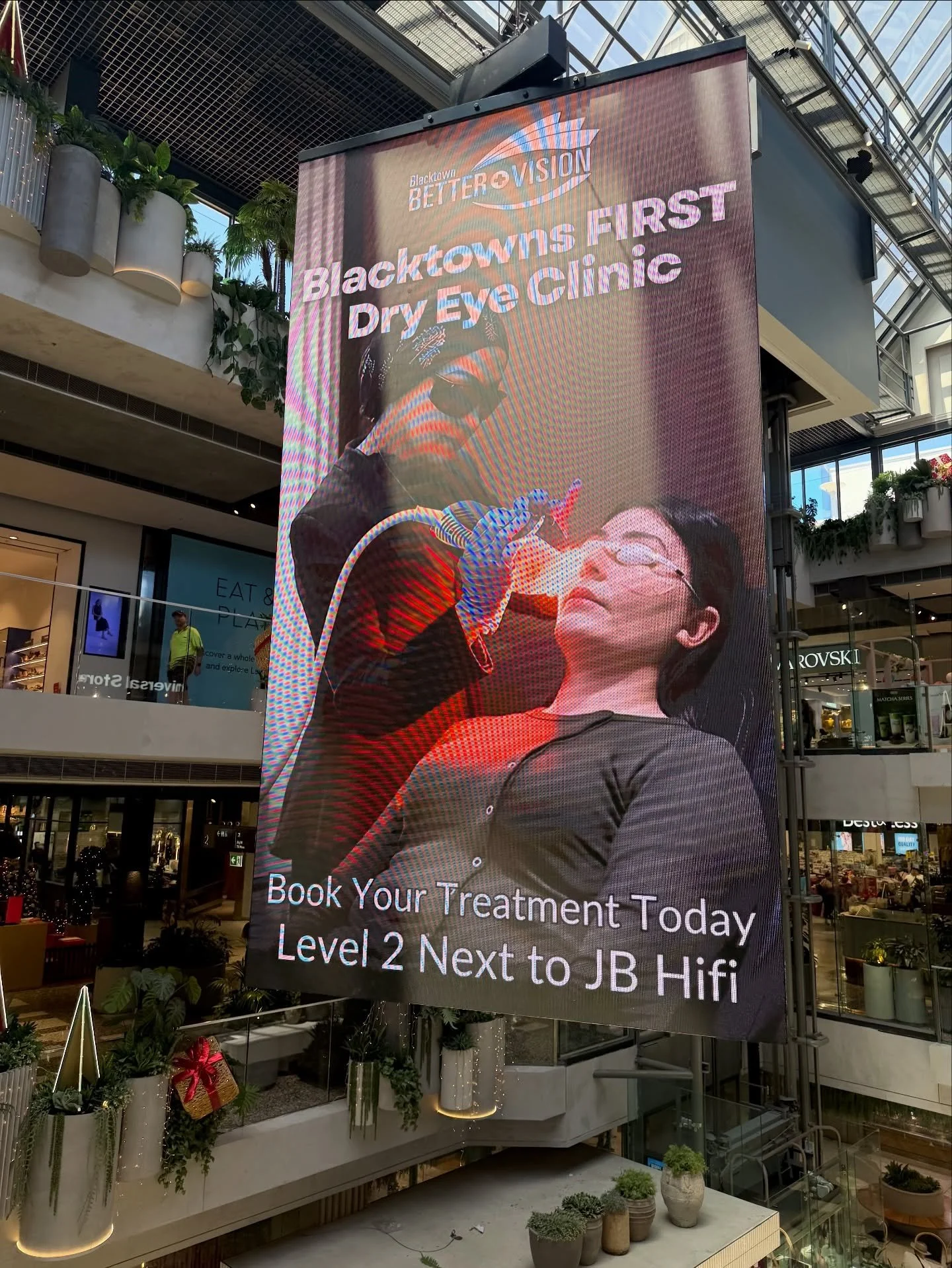 Not going to lie&hellip; this one hit different 🥹
First time seeing our work on a digital billboard AND realising&hellip; that&rsquo;s literally my face up there 😭✨

So proud of @better_vision_official for opening Blacktown&rsquo;s FIRST Dry Eye Cl