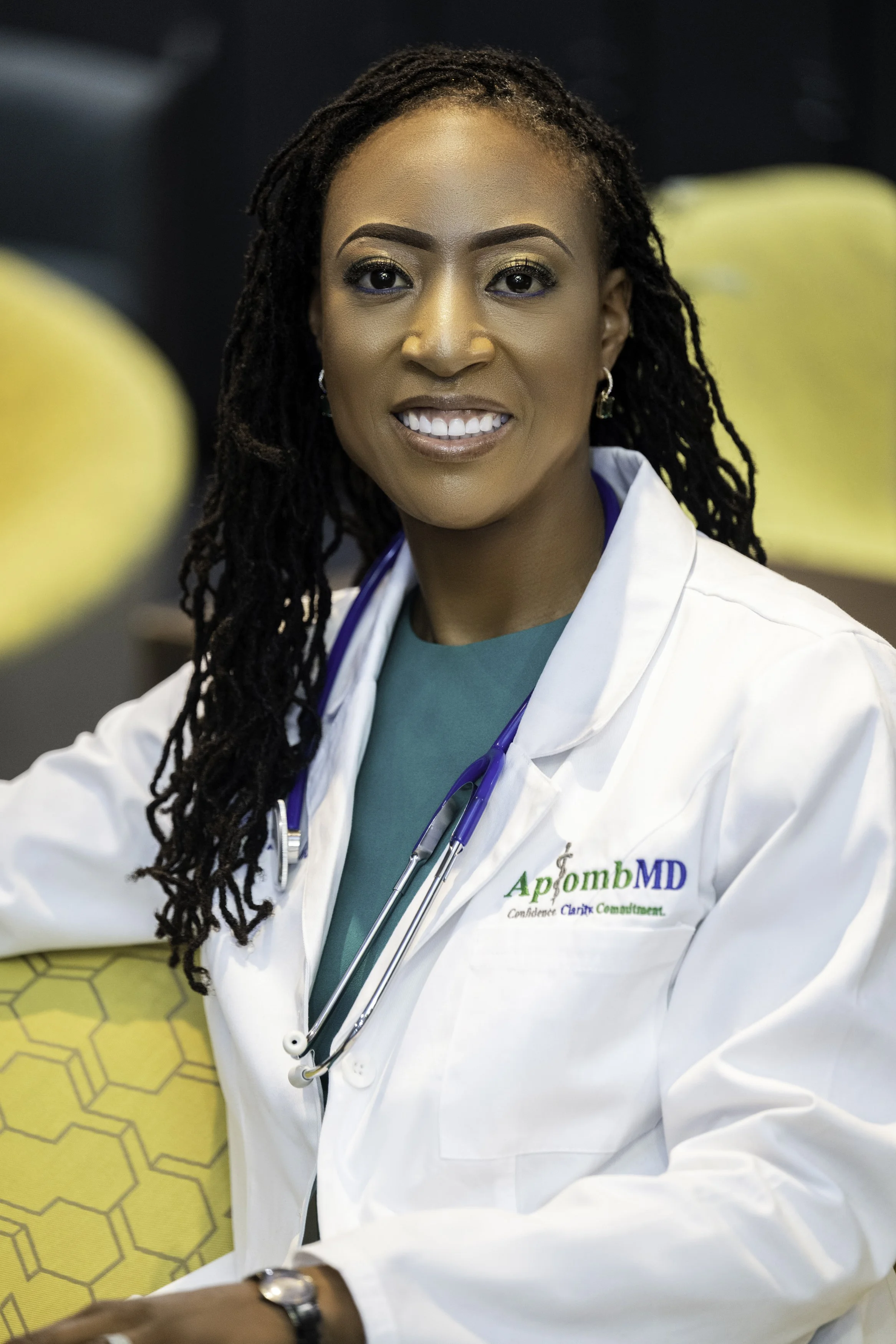 Headshot, Dr. Nicole, medical photo