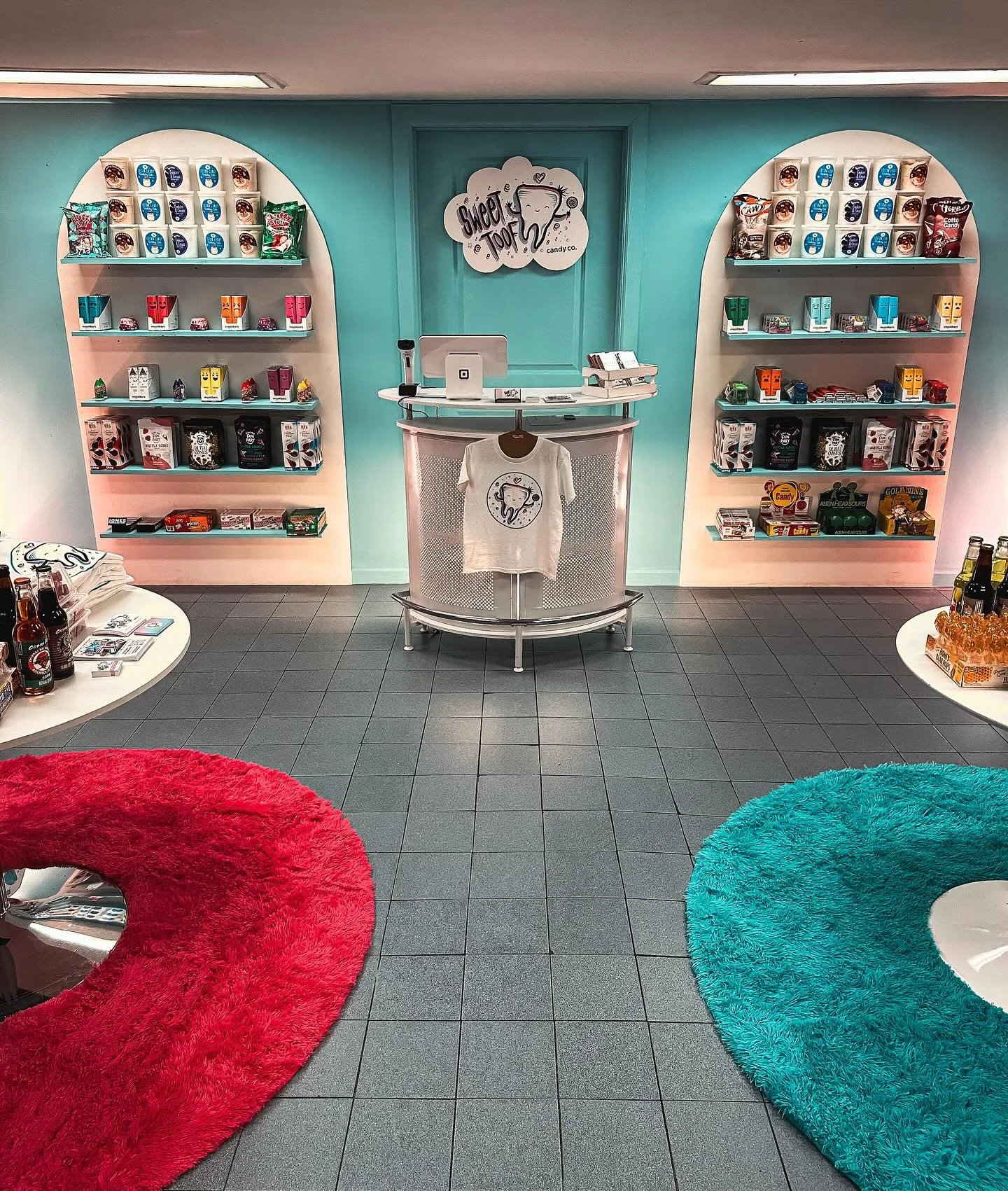 Just updated our website &amp; store hours! Mondays we will be closed, have a great day! We&rsquo;re back at 12 tomorrow 🍬💕