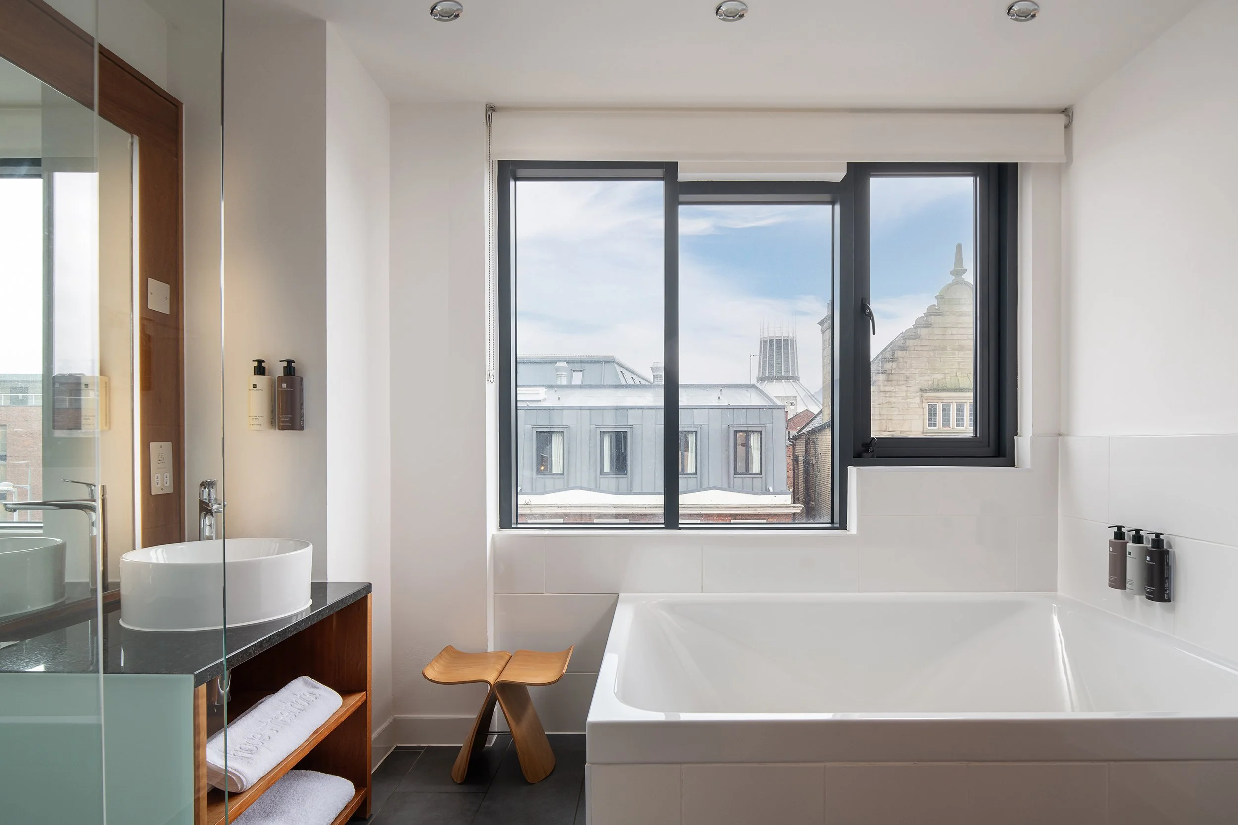 Hotel Photography by Si Ranshaw - High end Professional Photographer for Hotels and Resort in the UK and Europe. Hotel Photographer