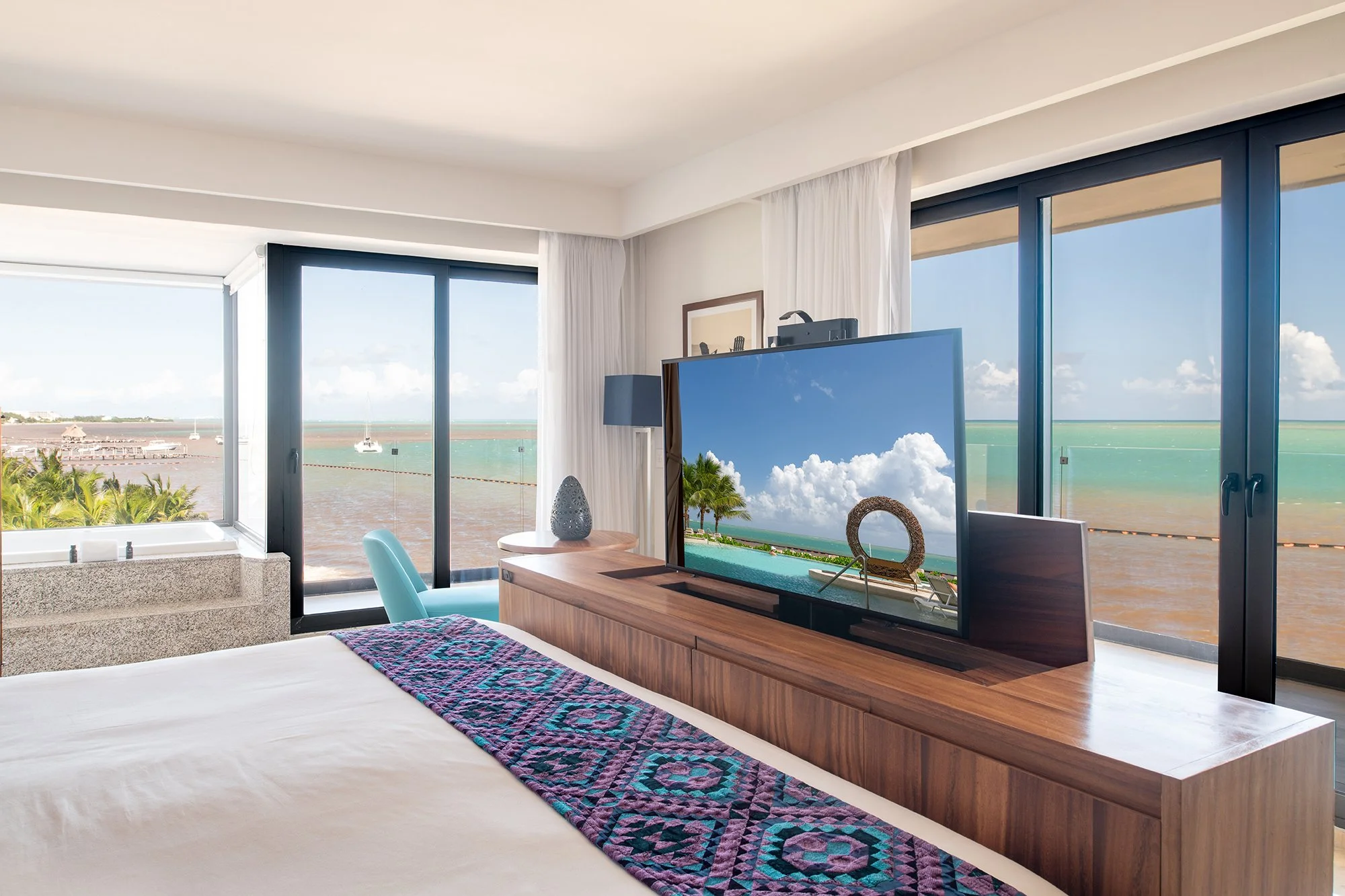 Hotel Photography by Si Ranshaw - High end Professional Photographer for Hotels and Resort in the UK and Europe. Hotel Photographer