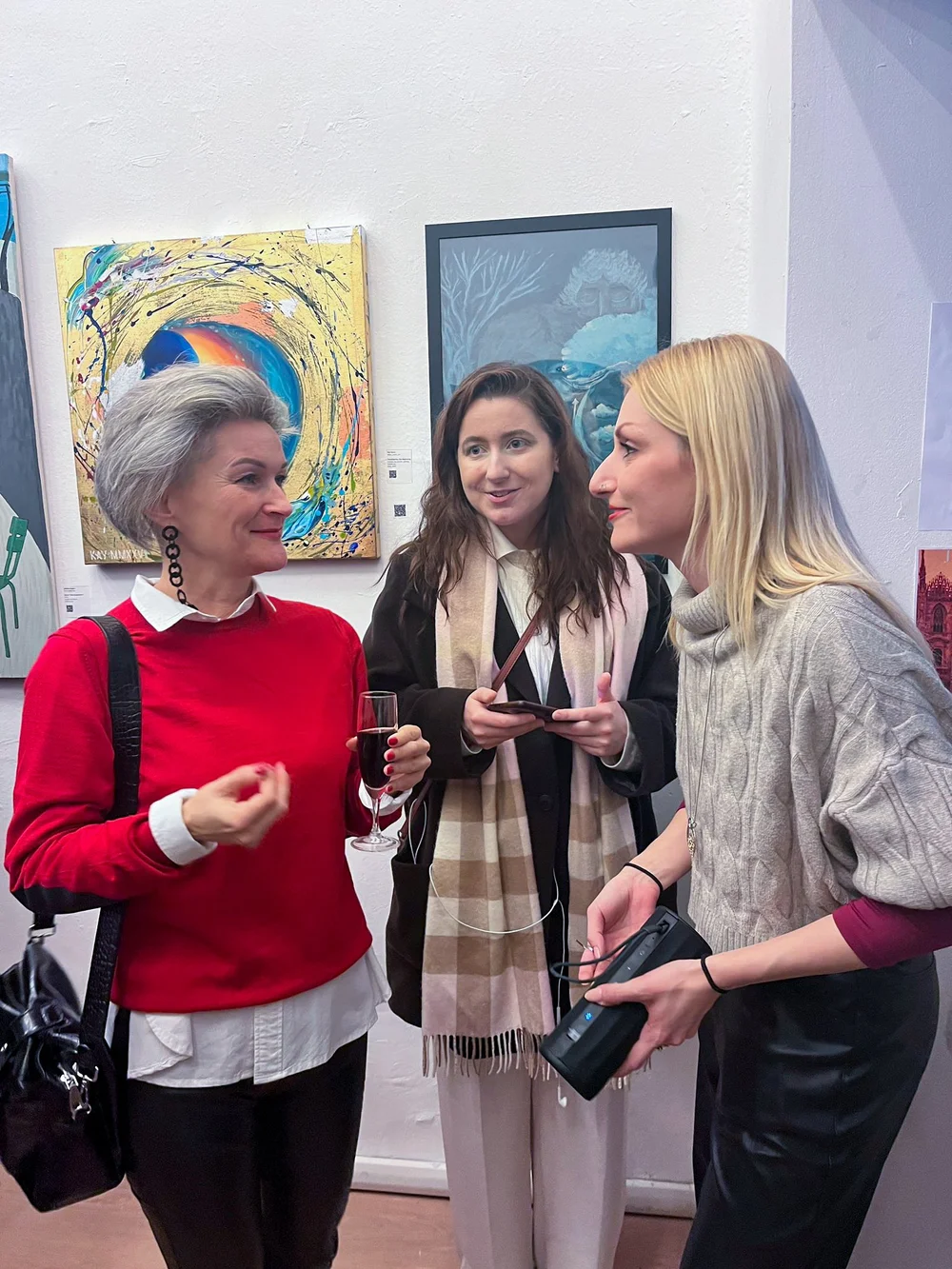Visitors at an Arrival Gallery Milan exhibition