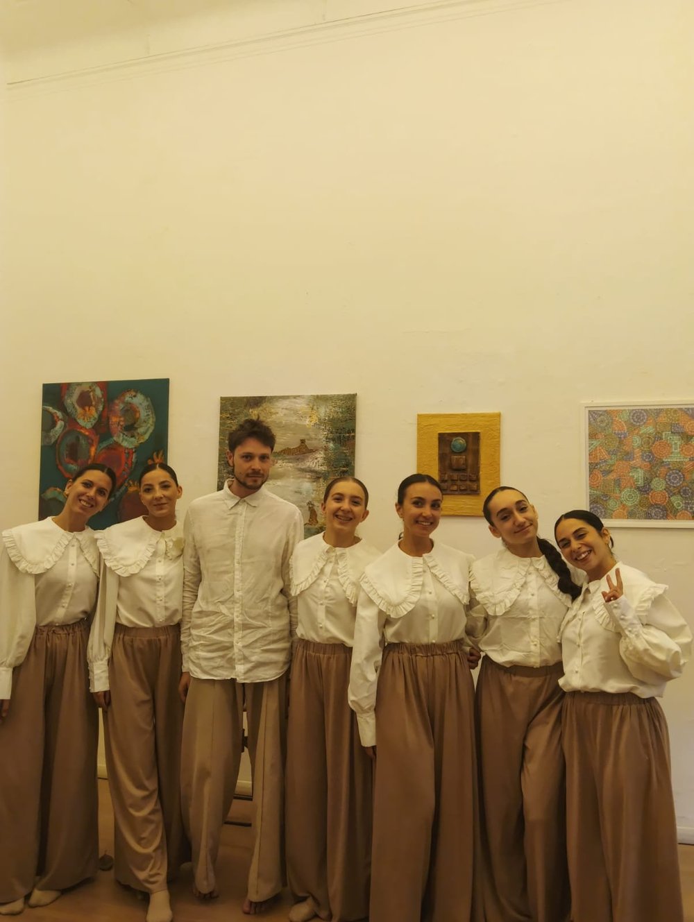 Arrival Gallery Milan open call for artists exhibition image