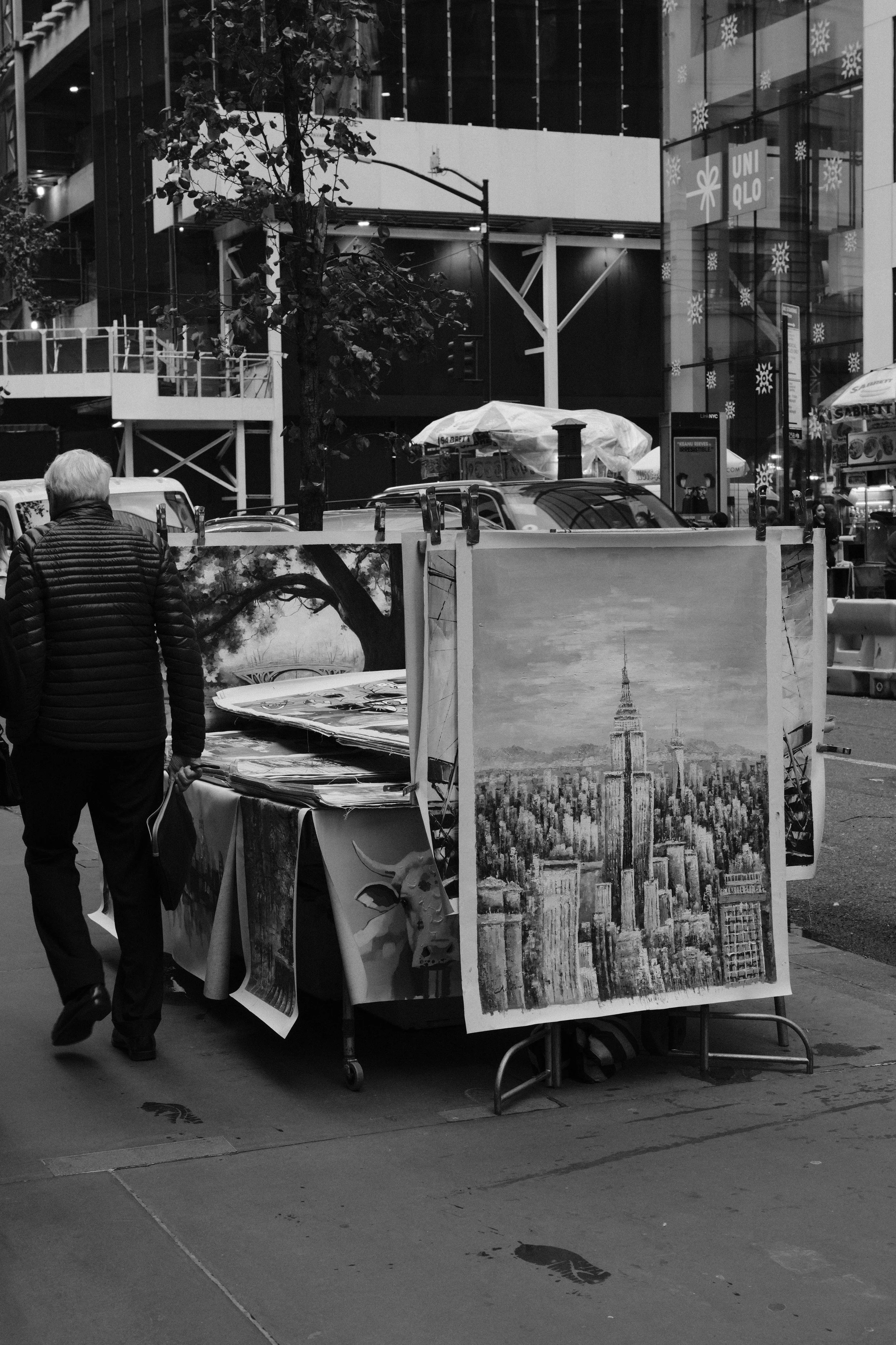Pricing Your Art: 2 Formulas That Actually Work (and 3 Pitfalls to Avoid)