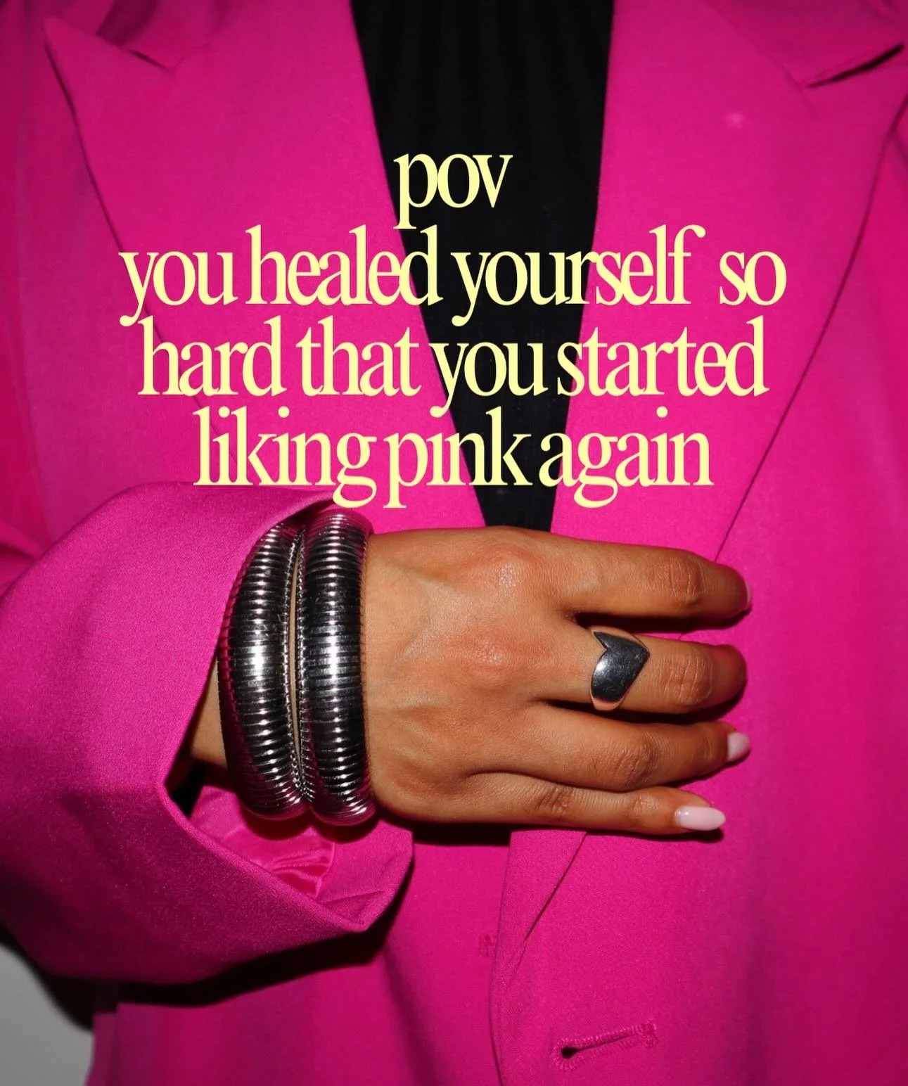 am&oacute;re ring dropping soon 💓