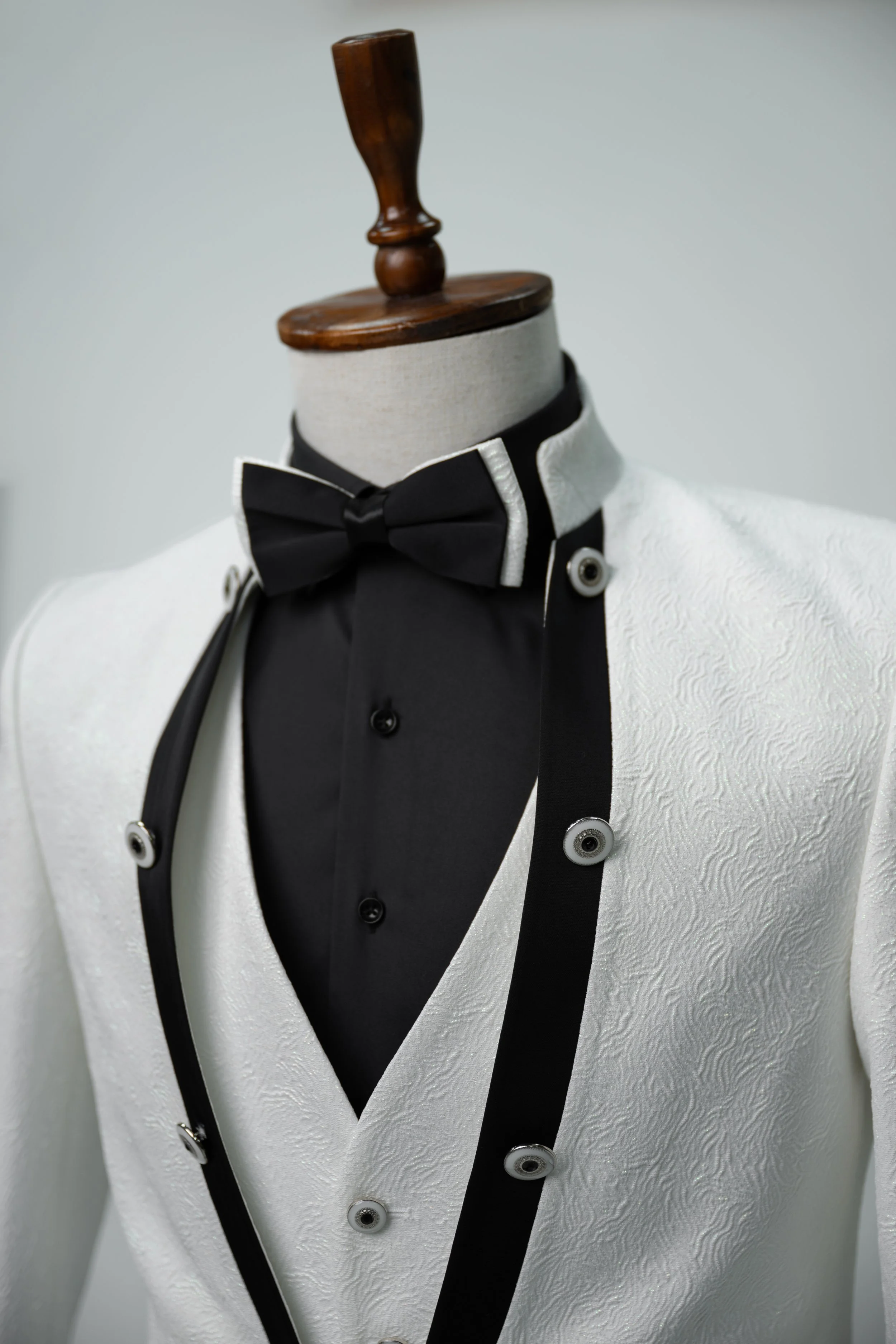 Bräutigam-Smoking Weiß