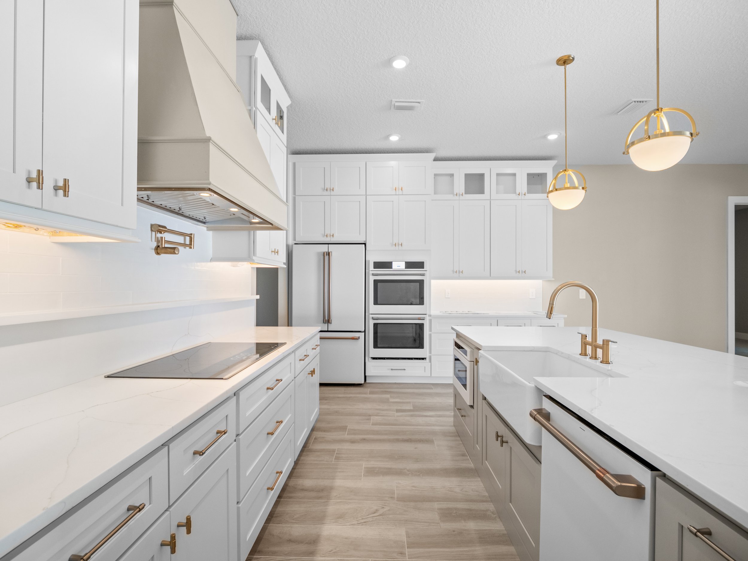 Kitchen 1.jpg