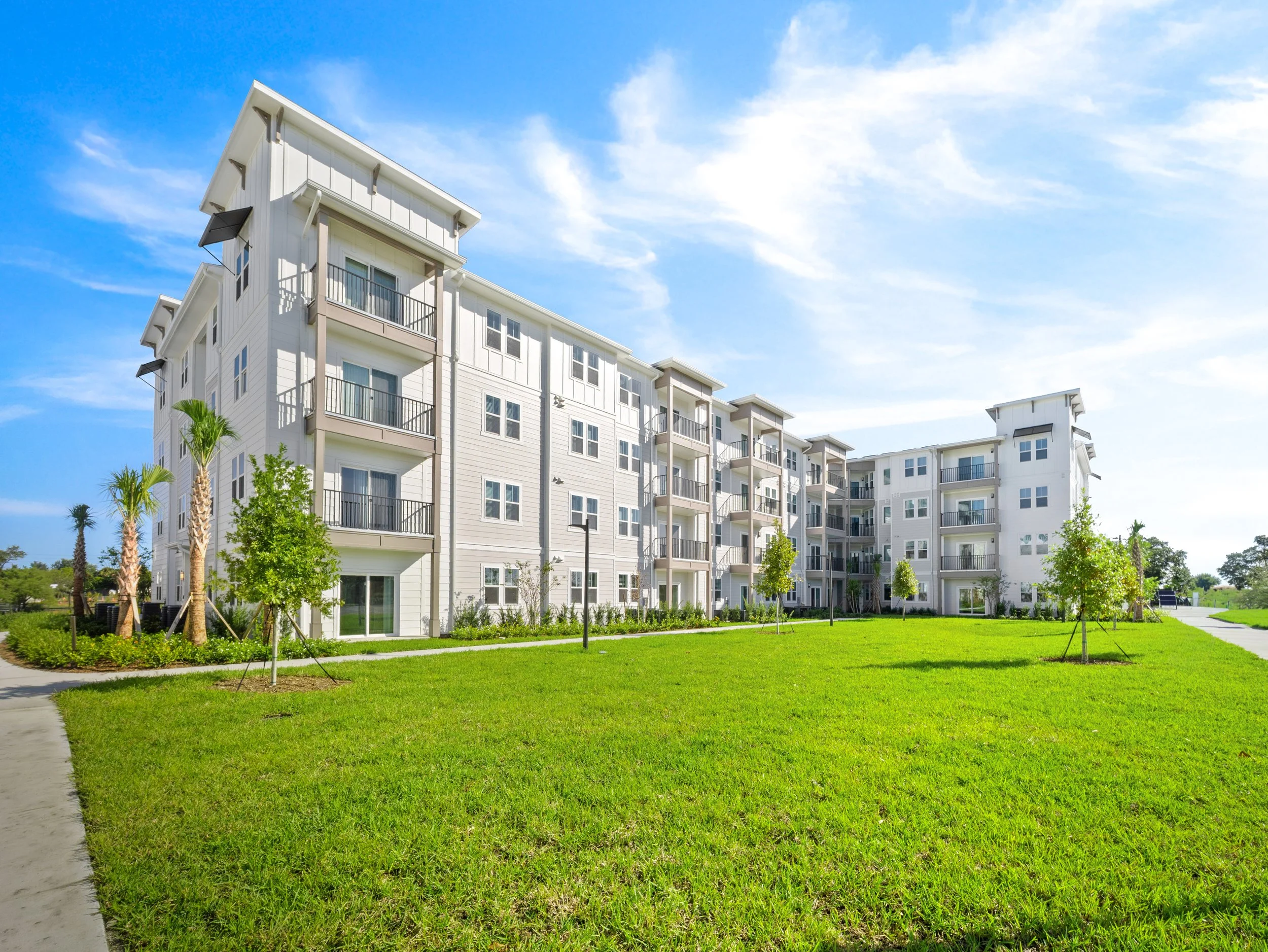 Exterior Bld 5_16.jpg