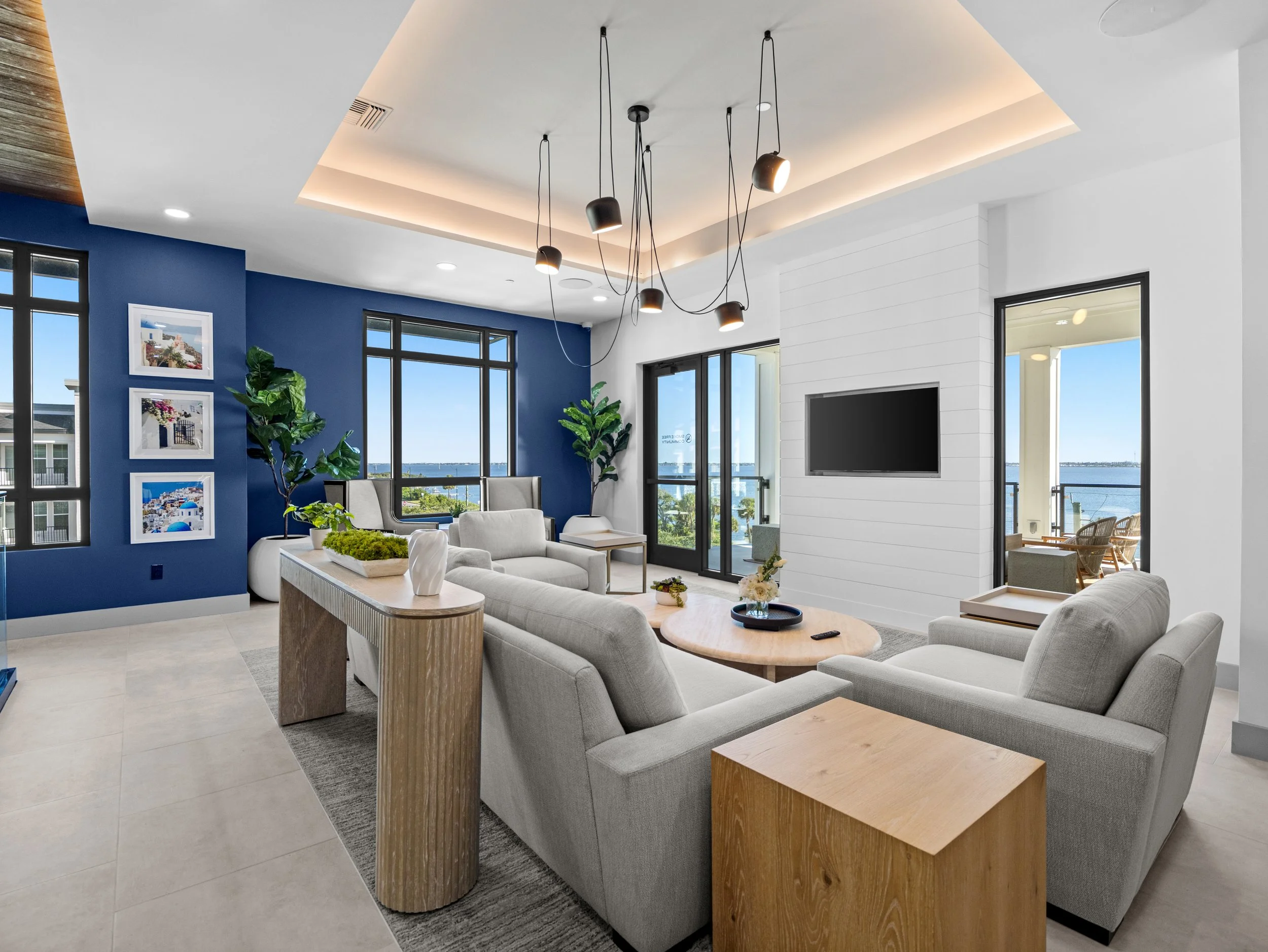 21_sky lounge_10.jpg