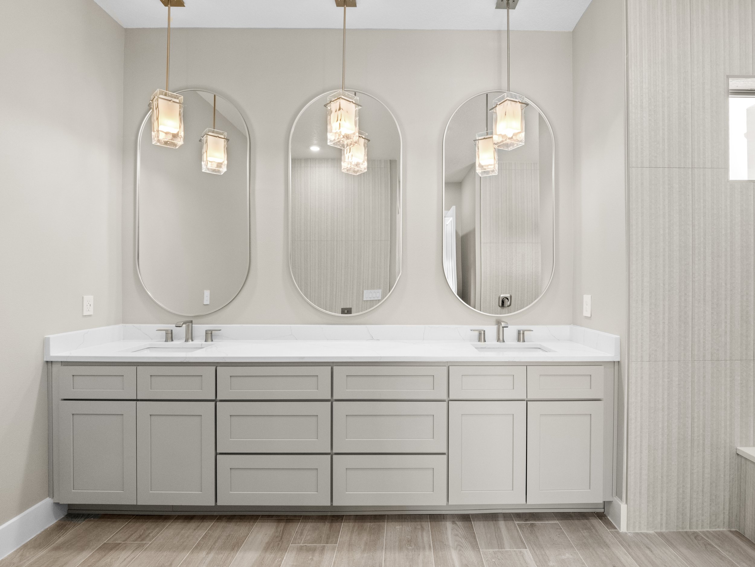 Master bath 3.jpg