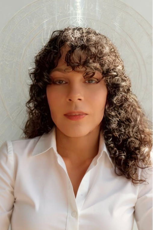 Stephanie Salt | Corporate Shaman™ | The Oracle to Titans™ | Founder of Metaphysical Analytics®