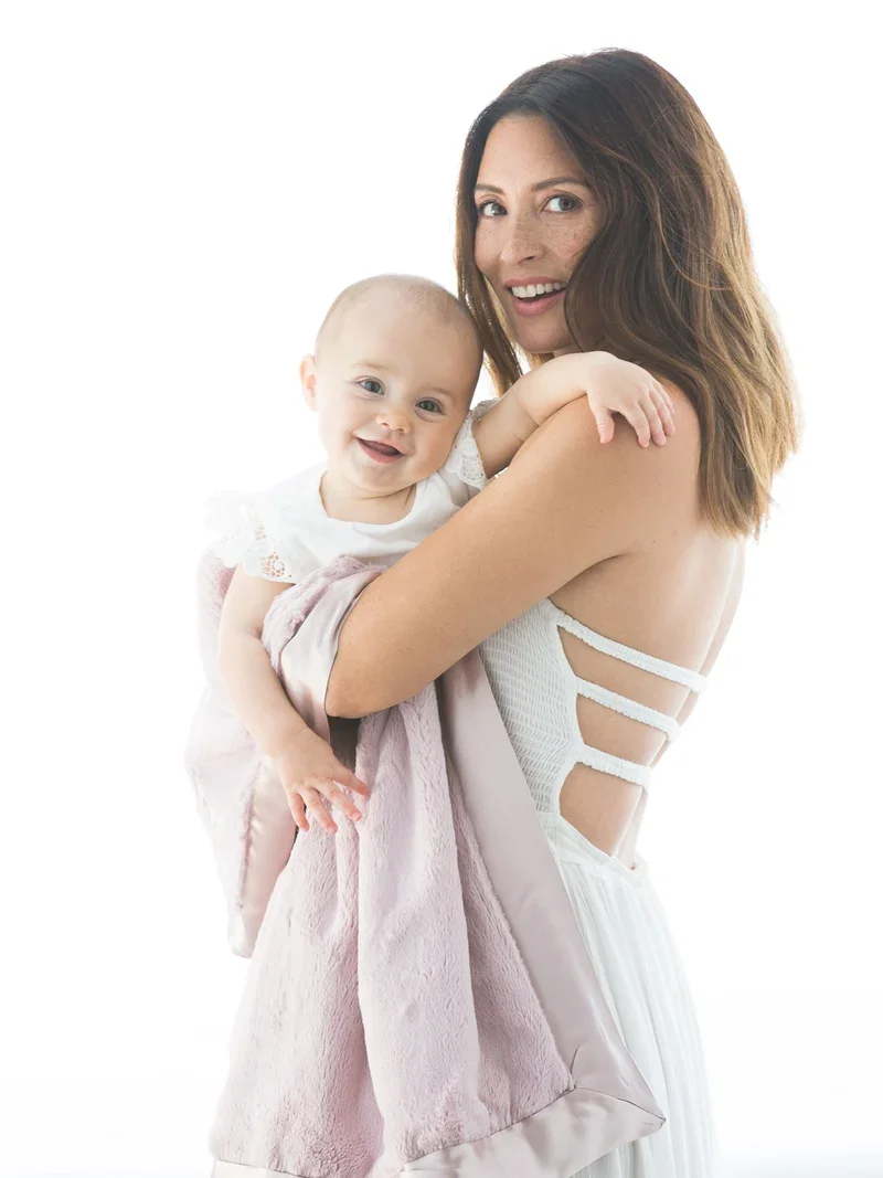 dusty pink blanket3.webp