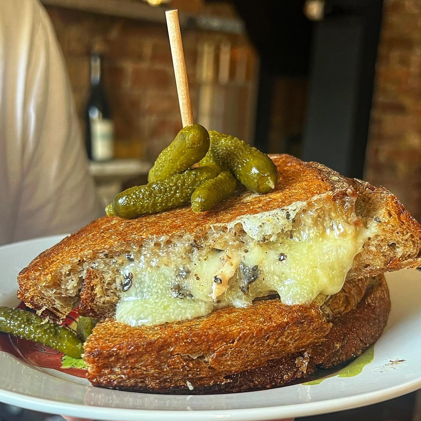 TRUFFLE QUATRO FORMAGGI 🧀🧀🧀 ... our truffle Toastie is back and better. Anyone who orders this should probably sign a waiver. Four layers of cheesy goodness with a mushroom truffle paste. 🧀🧀🧀