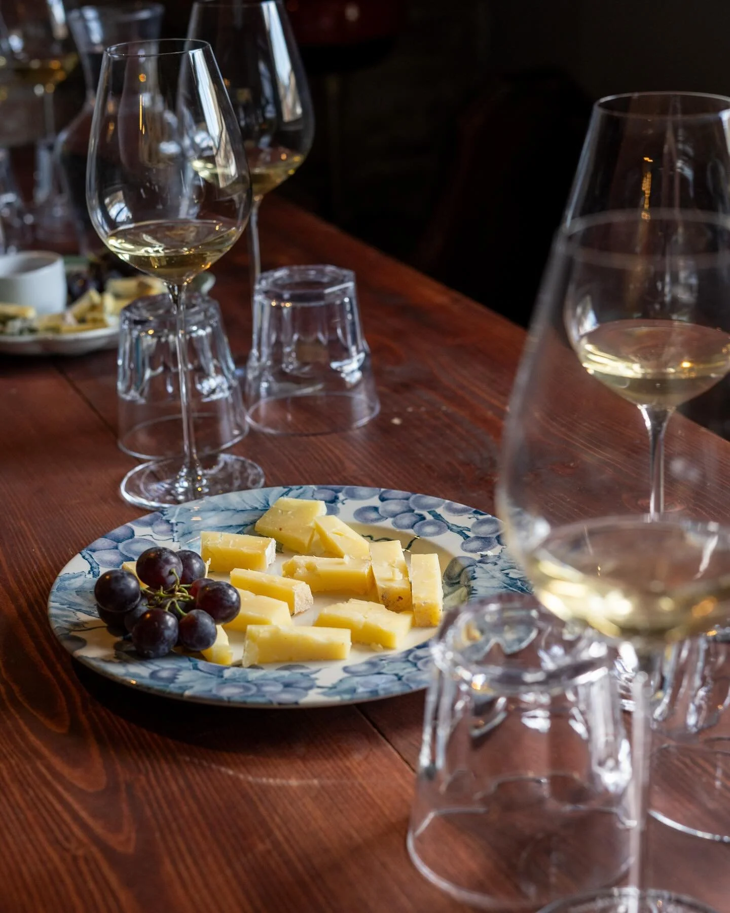 We&rsquo;ve had a huge influx of people wanting to book in for our tastings lately! Firstly- Thank you! But to anyone who doesn&rsquo;t know the deal&hellip; we offer tastings at 35pp plus four cheeses expertly paired for a minimum of 8 people. We of