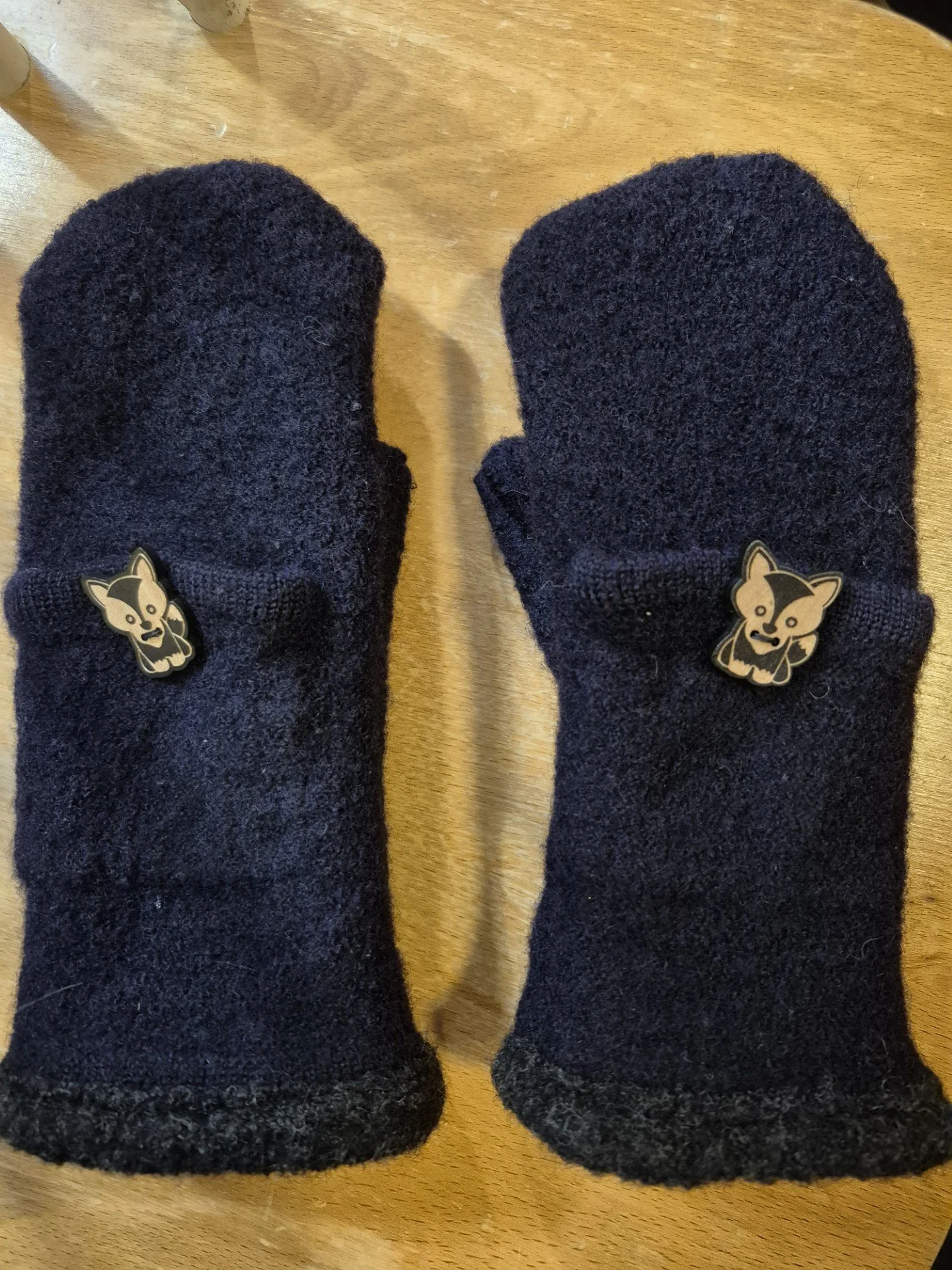 Sweater Weather Mittens Fox Pocket