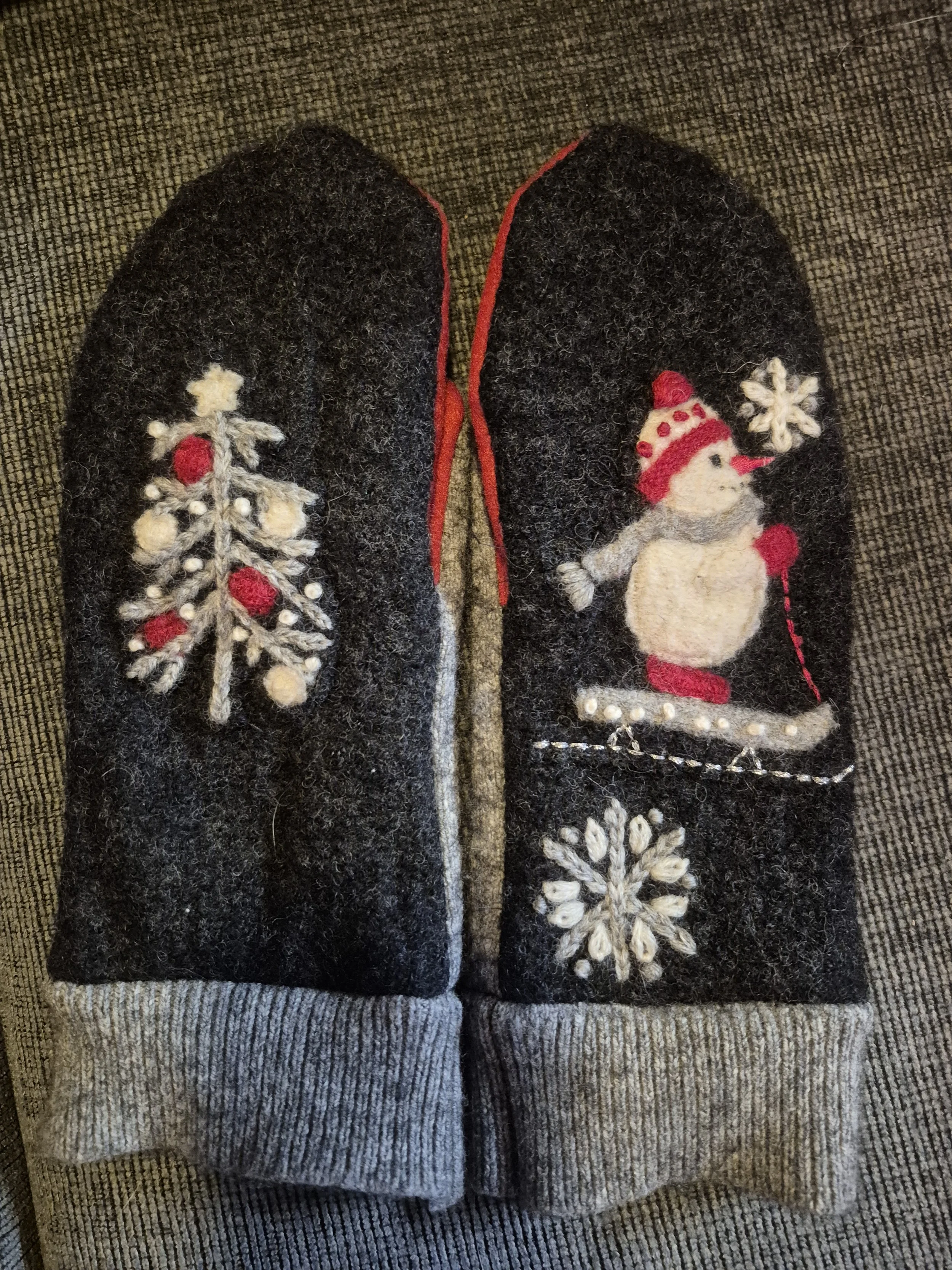 Sweater Weather Mittens Snowman ski