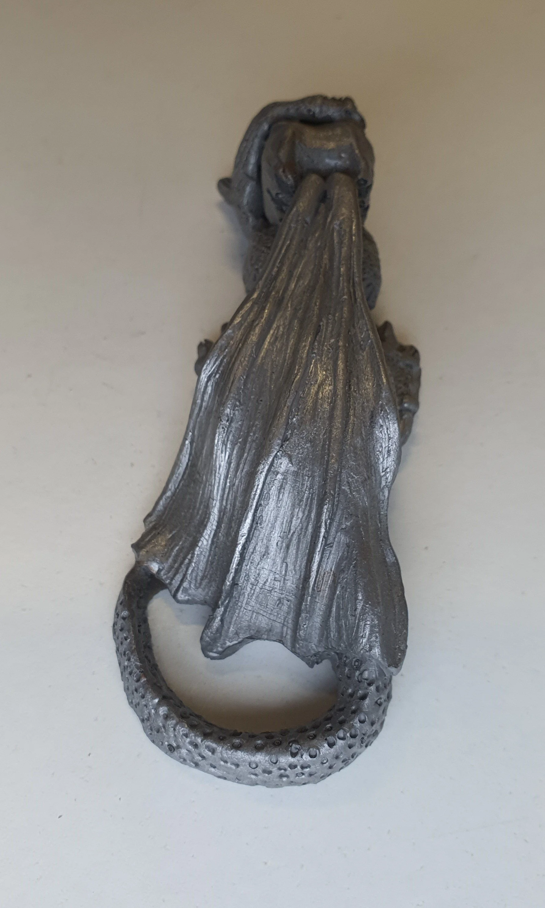 Sleeping Dragon (small) 10.5cm x 3.5 cm x3 cm