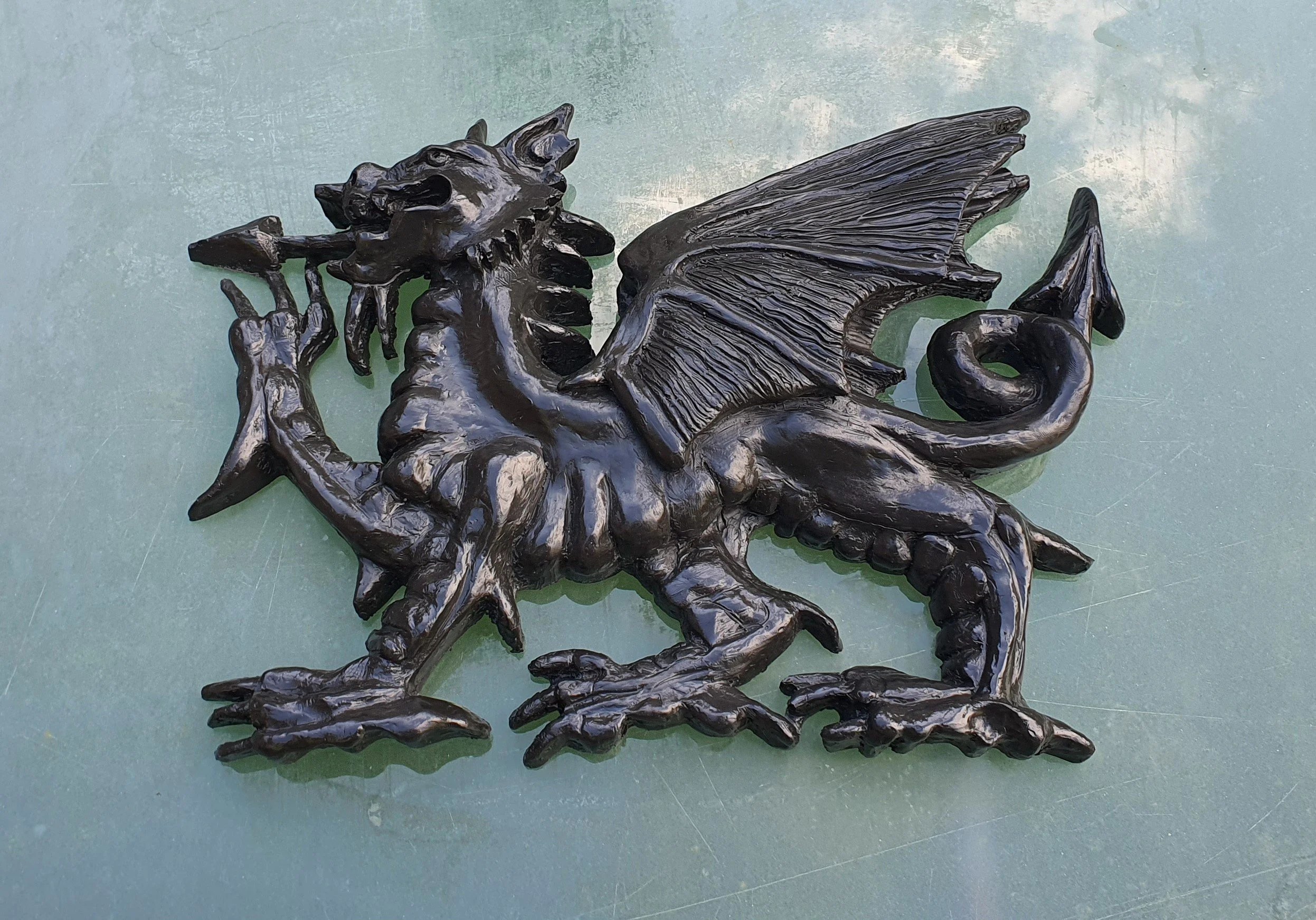 Classic Welsh Dragon  Large (25 x 18 x 4.5 cm)