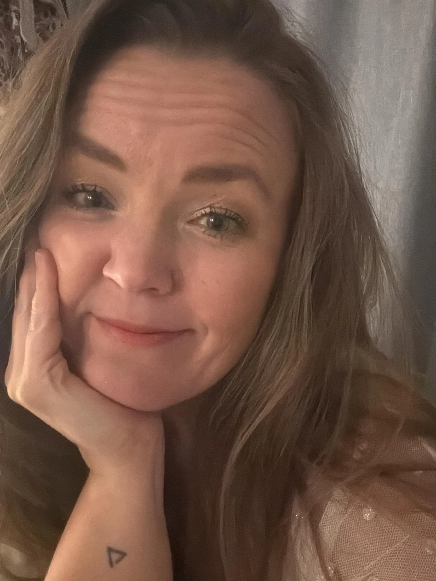 Lomalla 7.1. asti. 💕
Lomani aikana ilmoittautumiset tammikuun tapahtumiin on auki.

L&ouml;yd&auml;t linkin profiilista sydamenpolku.fi/ linkit&mdash;> tulevat tapahtumat. 

Tammikuussa starttaa:
💗 KAAKAO | MYOFASKIA YINJOOGA | &Auml;&Auml;NIREN