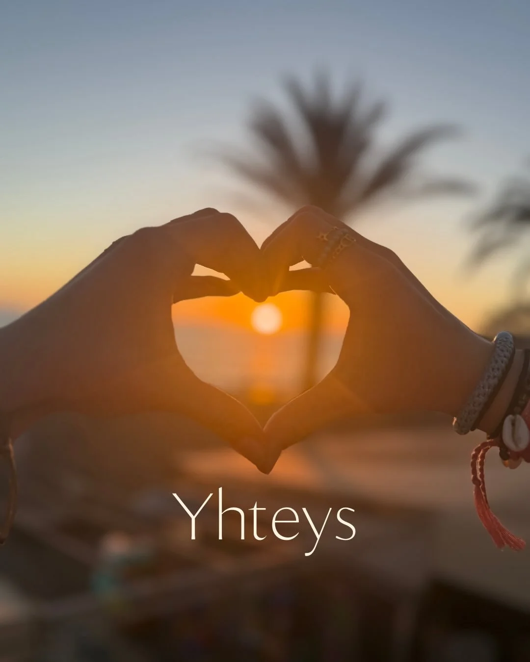 ✨YHTEYDEST&Auml;✨
Kerran tantrassa piti pohtia itselle merkityksellisi&auml; asioita. Listattiin 10 t&auml;rkeint&auml; ja siit&auml; yksi kerrallaan poistettiin asioita. Itselleni viimeiseksi j&auml;i yhteys. Mit&auml; tekisin esim. lapsillani, jos 