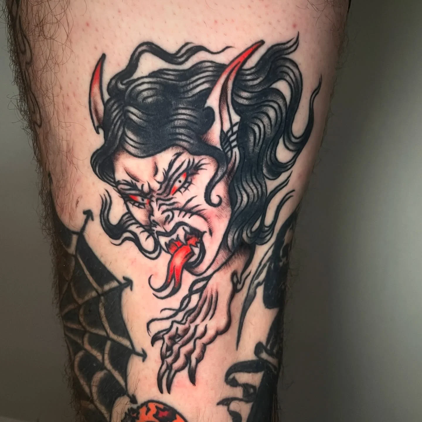 Lines healed, shading fresh by our apprentice @sensualbeasts.tattoo 
.
.
#neotrad #neotraditionaltattoo #richmondva #apprenticetattoo #werewolftattoo