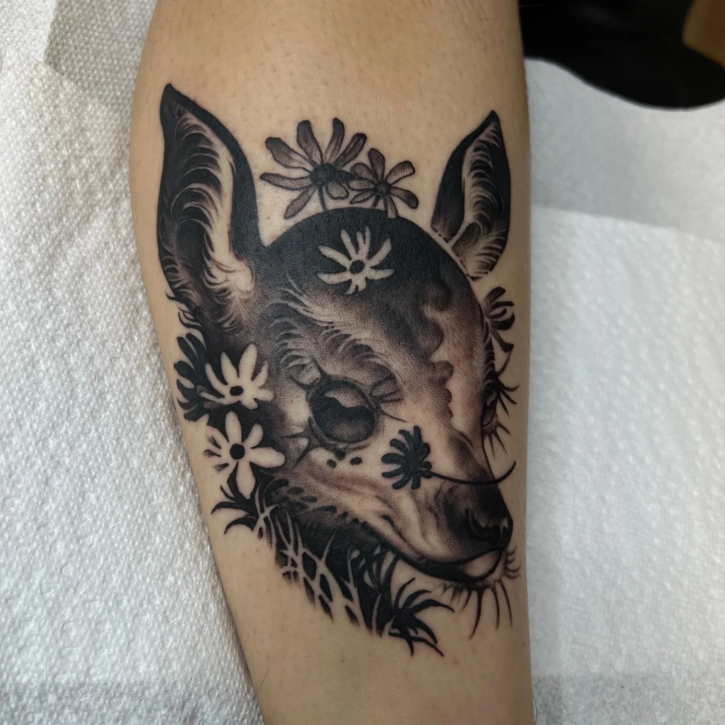 Sweet baby deer 🌼 by @luigibc 
.
.
#blackwork #deertattoo #blacktattoo