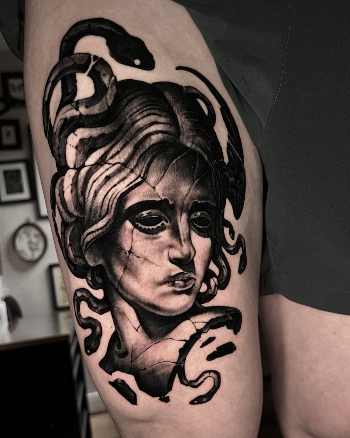 Medusa 🐍 by @luigibc 
.
.
#medusatattoo #mythologytattoo #blackwork