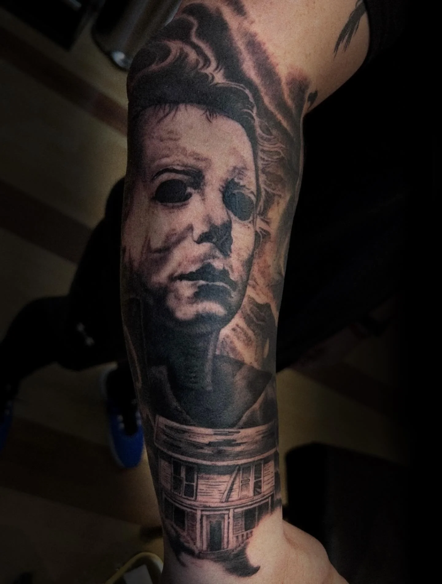 Halloween half sleeve 🎃 by @luigibc 
.
.
.
#blacktattooart #blacktattoo #fabletattoogallery #richmondtattoo