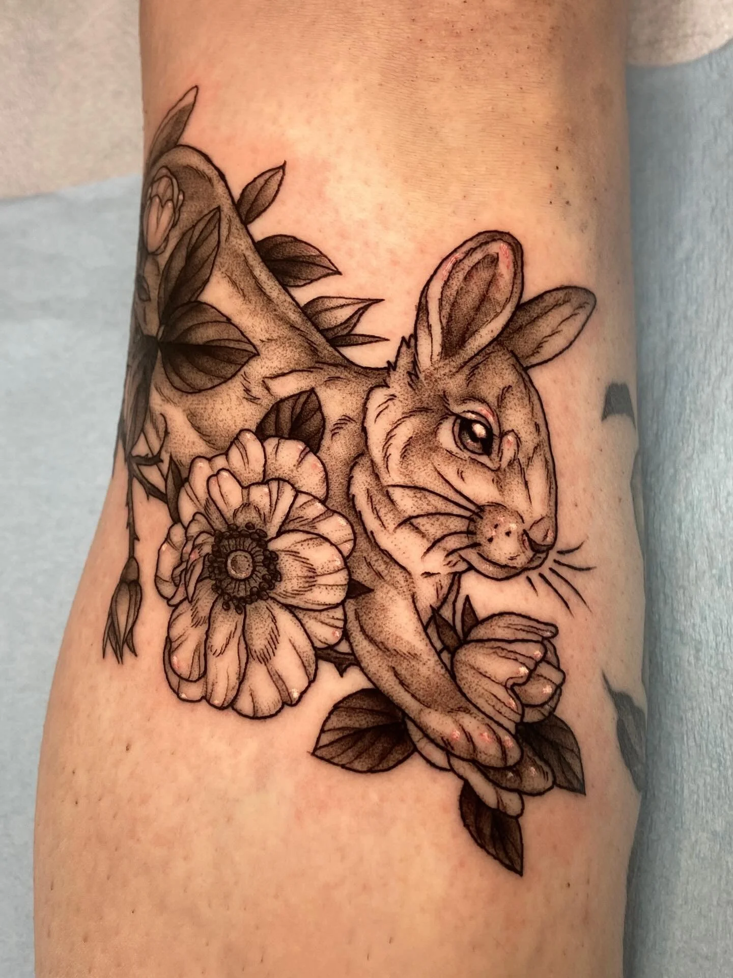 Bunny and florals by @dawncarrtattoos 
.
.
.
#bunnytattoo #richmondtattoo #fabletattoogallery