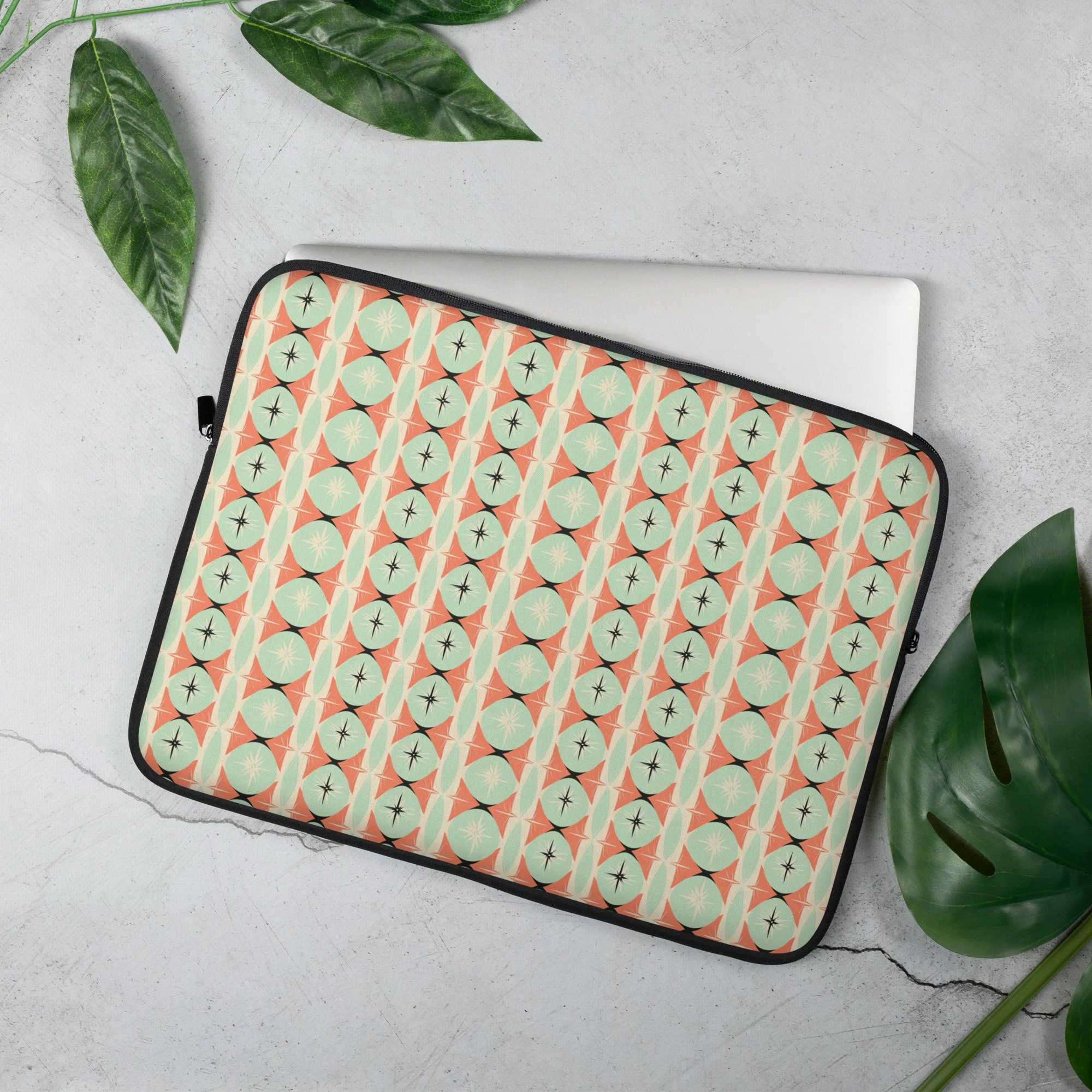 laptop-sleeve-15-front-68978fbe90264.jpg