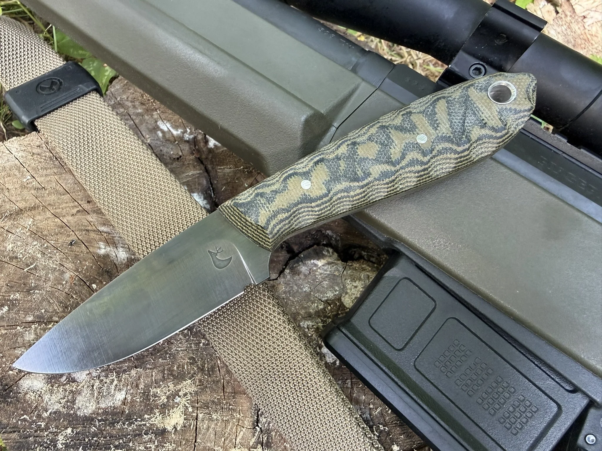 Green/Black Micarta Hunter