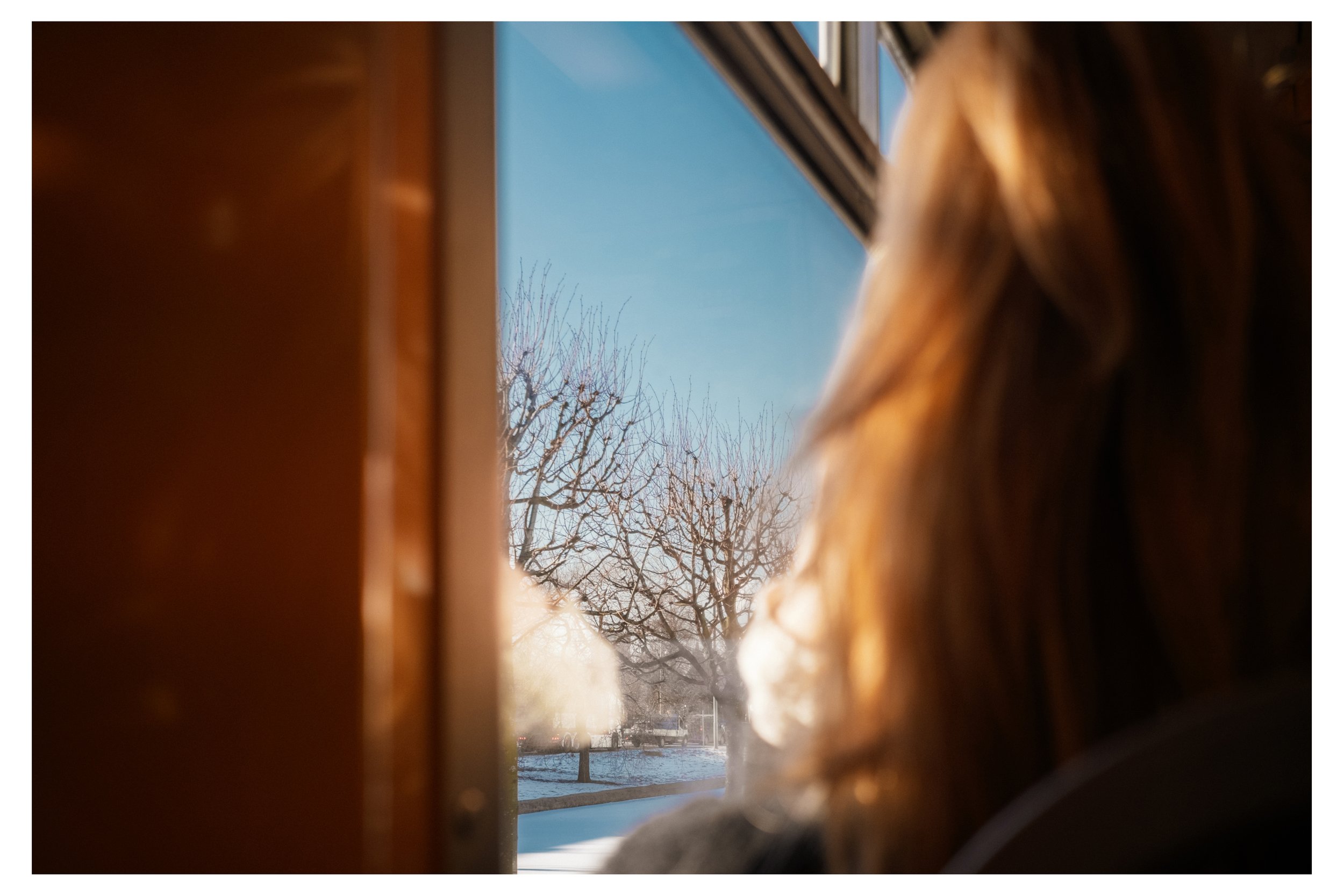 Solen tittar fram i vinterkylan. 18/02/2026