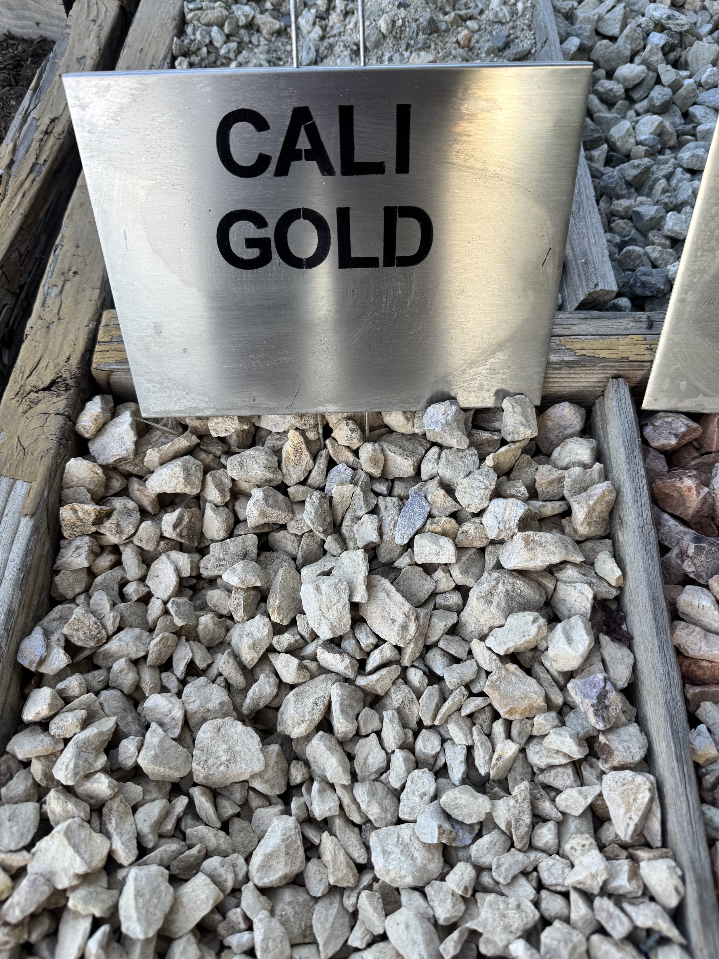 Cali Gold Rock
