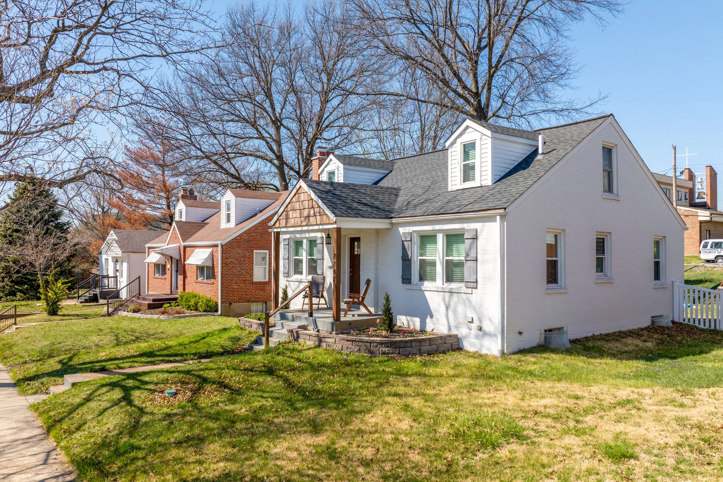 Classic white brick ranch style house in a quiet St Louis Missouri neighborhood