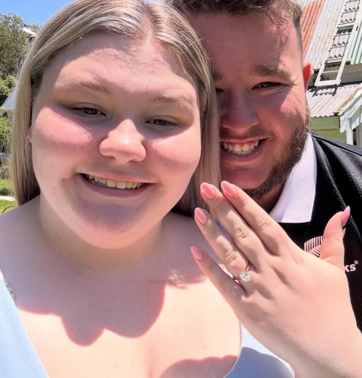 We made this 🤍

Congratulations to this newly engaged couple! 💍✨

A timeless oval solitaire, designed to let the stone do all the talking.
Minimal. Elegant. Forever.

💎 2ct lab-grown diamond
✨ Oval solitaire setting
🤍 9k gold band |
💍 Designed f