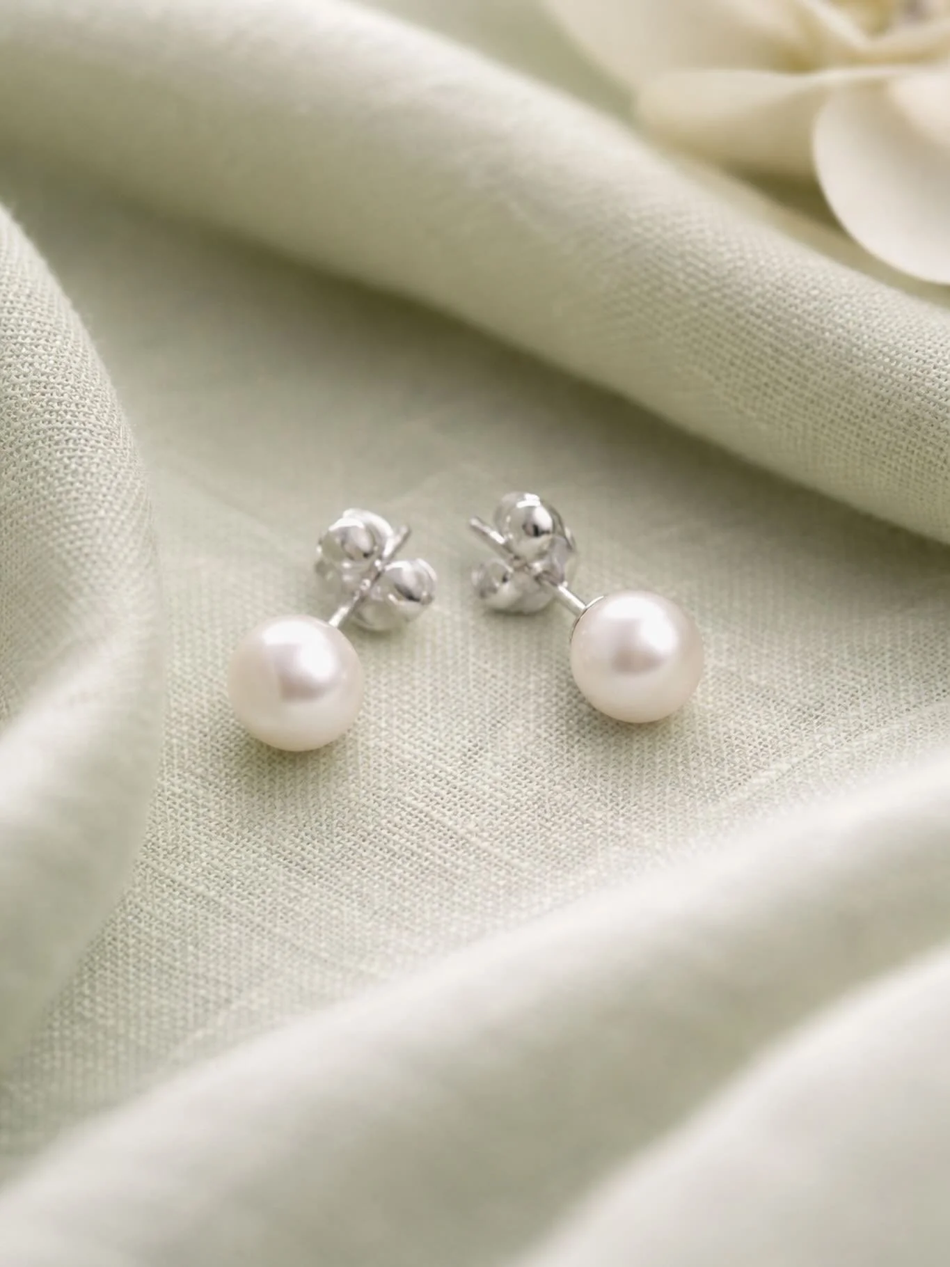 COMING THIS WEEK TO WEBSITE&mdash; The pearl you&rsquo;ll wear forever.

5.5&ndash;6mm Akoya Pearl Studs
Sterling silver setting. (Also available in 9k)

RRP $179
Our Price $149 (including post NZWIDE)

Timeless. Effortless. Made for everyday eleganc
