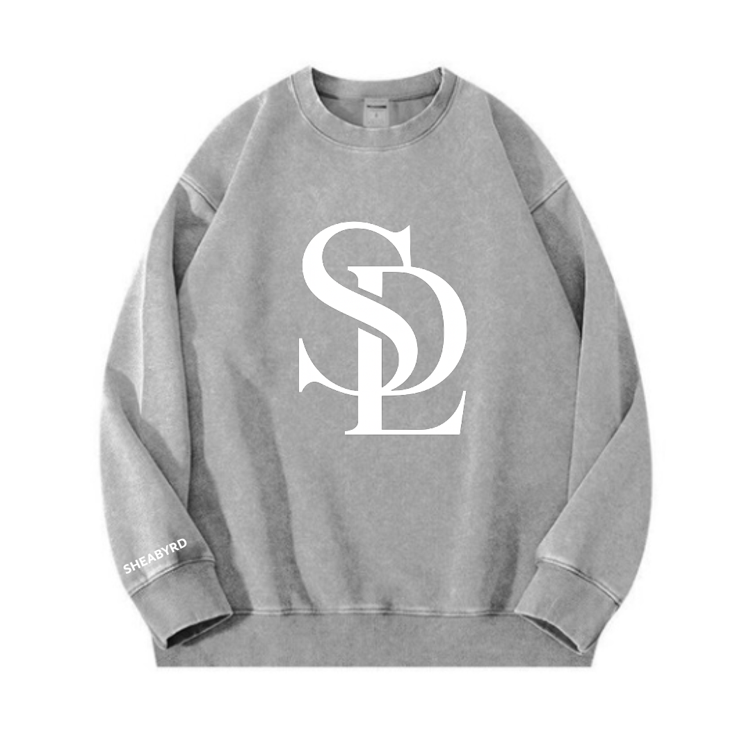 GREY CREWNECK