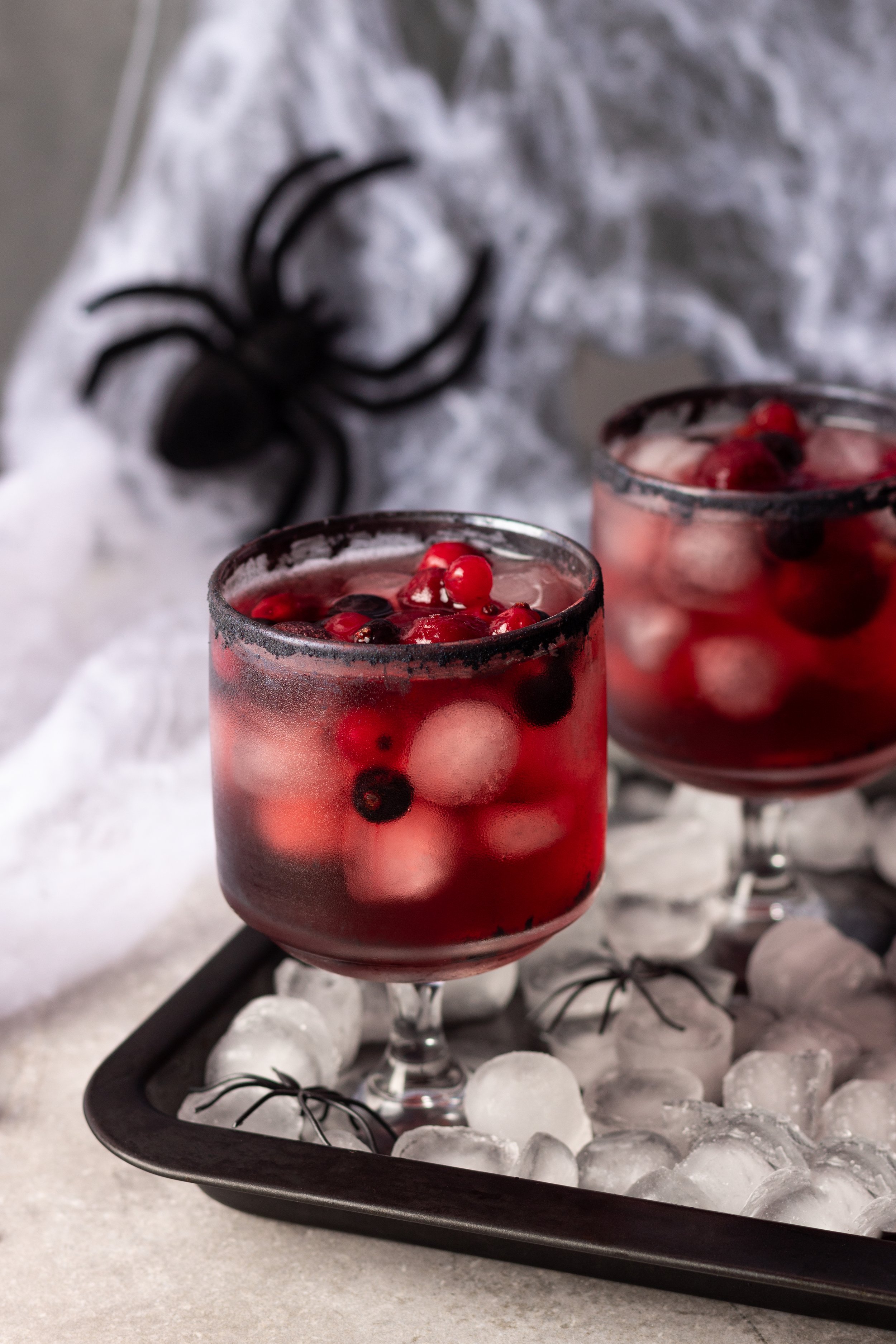 Halloween berry iced tea.jpg