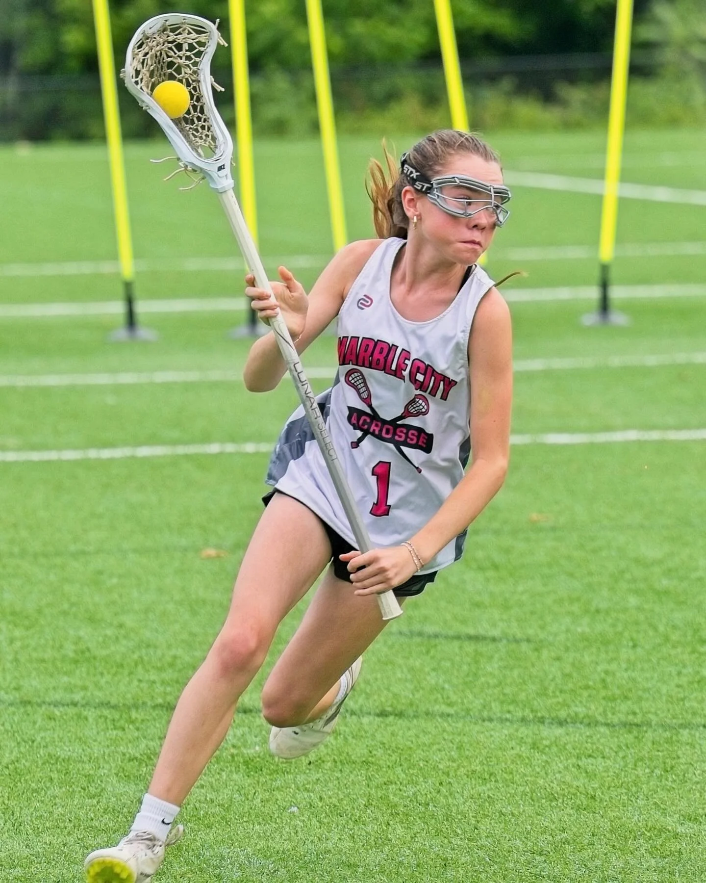 ‼️Player Spotlight‼️

⚠️Feat. Rising 8th Graders⚠️

Chloe Cook is a rising 8th grader at Bearden middle school. She plays midfield and attack. She loves playing lacrosse because she loves her team and she loves building teamwork. 

Ellie Lowe is a ri