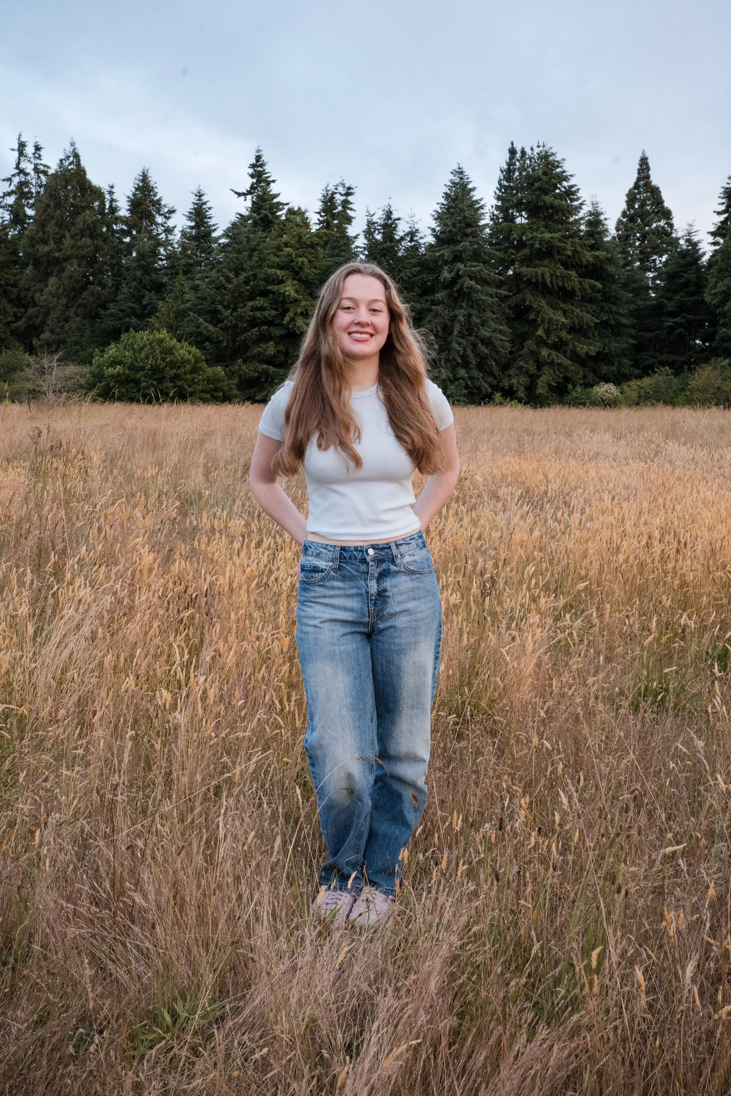 teen-girl-senior-portrait-field.JPG