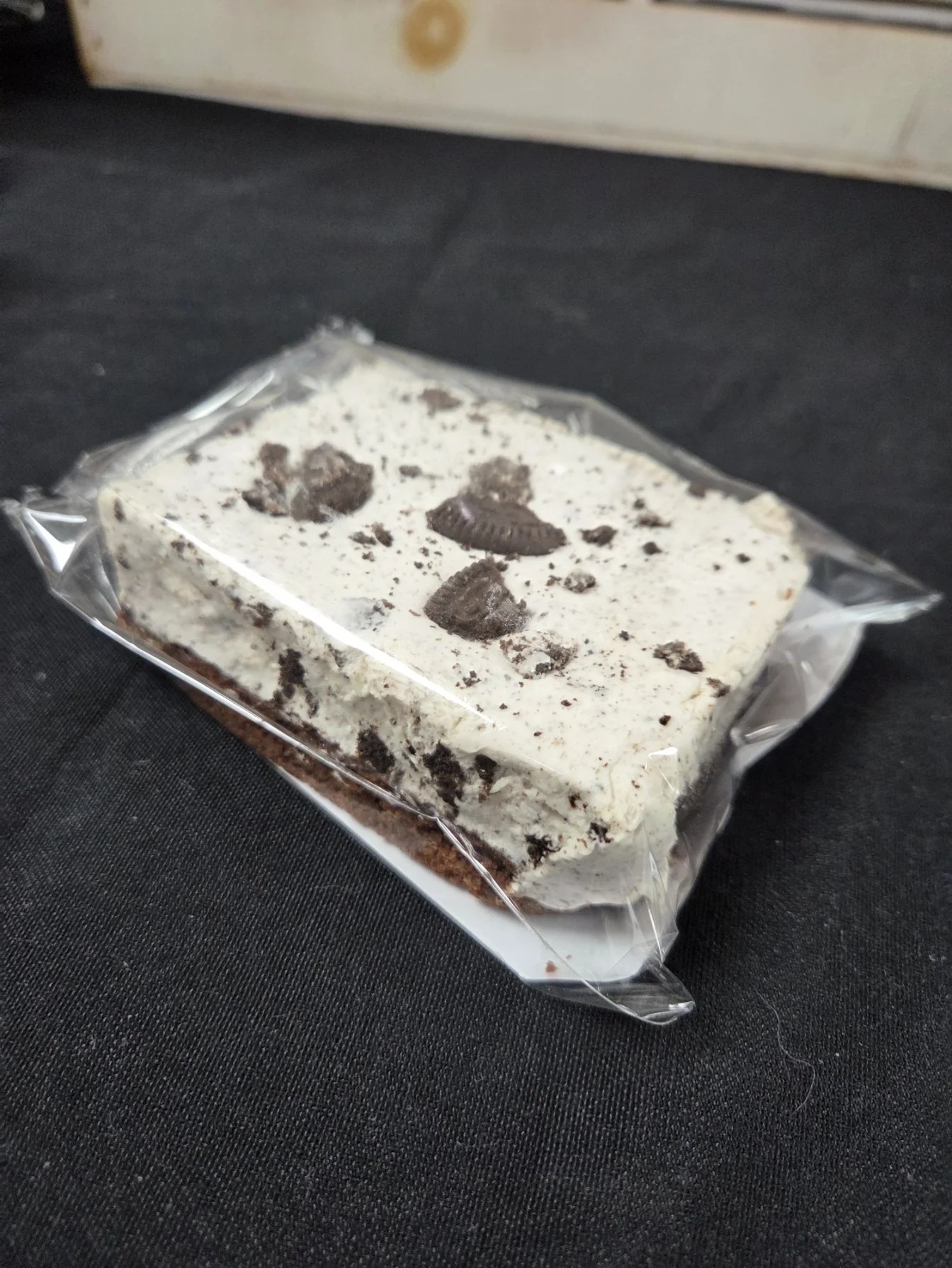 Cookie cream brownie.jpg