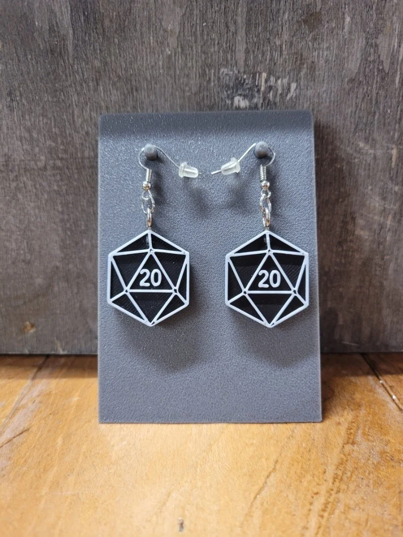 D20 Earrings - Black/White
