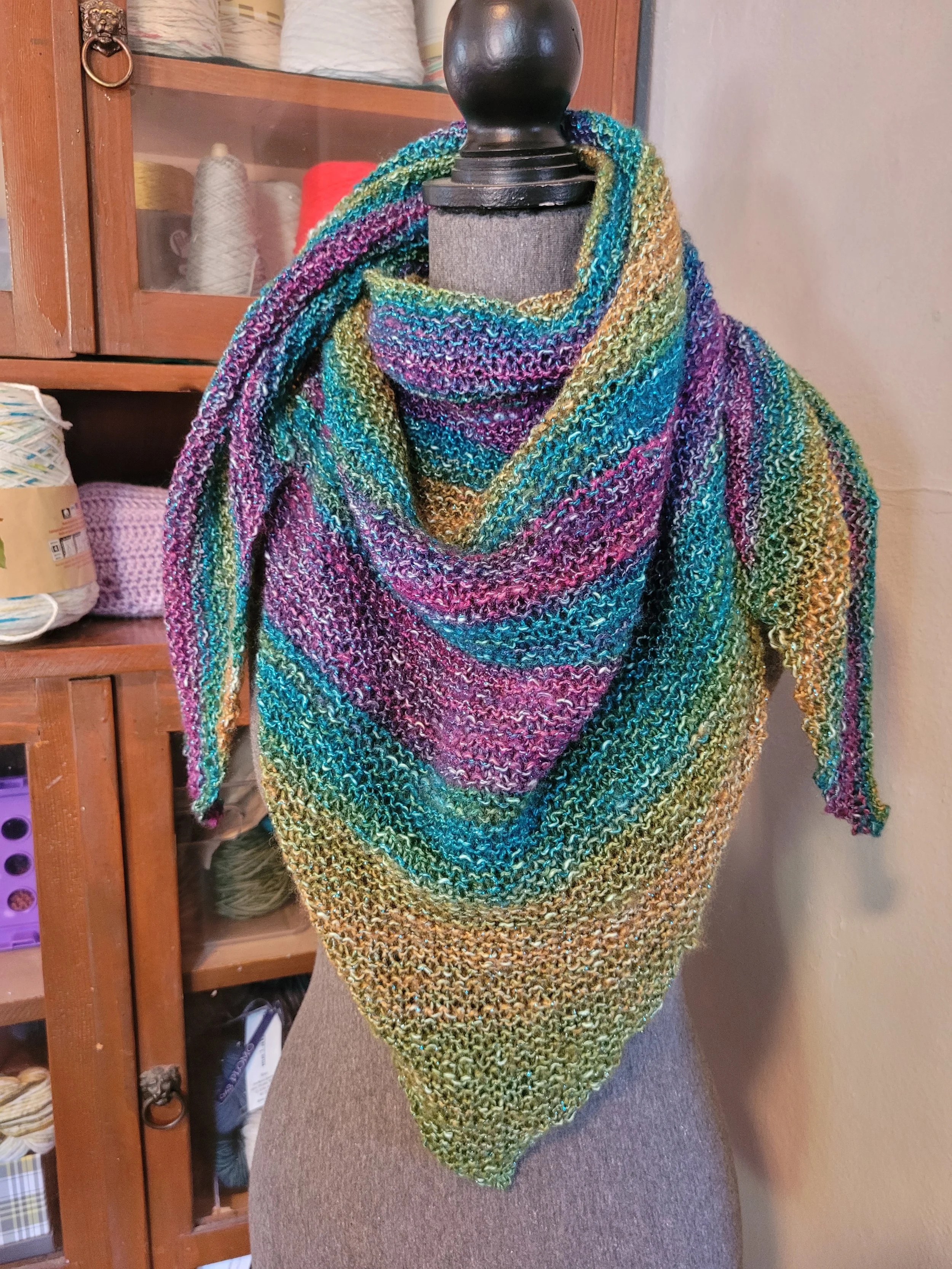 Knit Scarf - Triangle