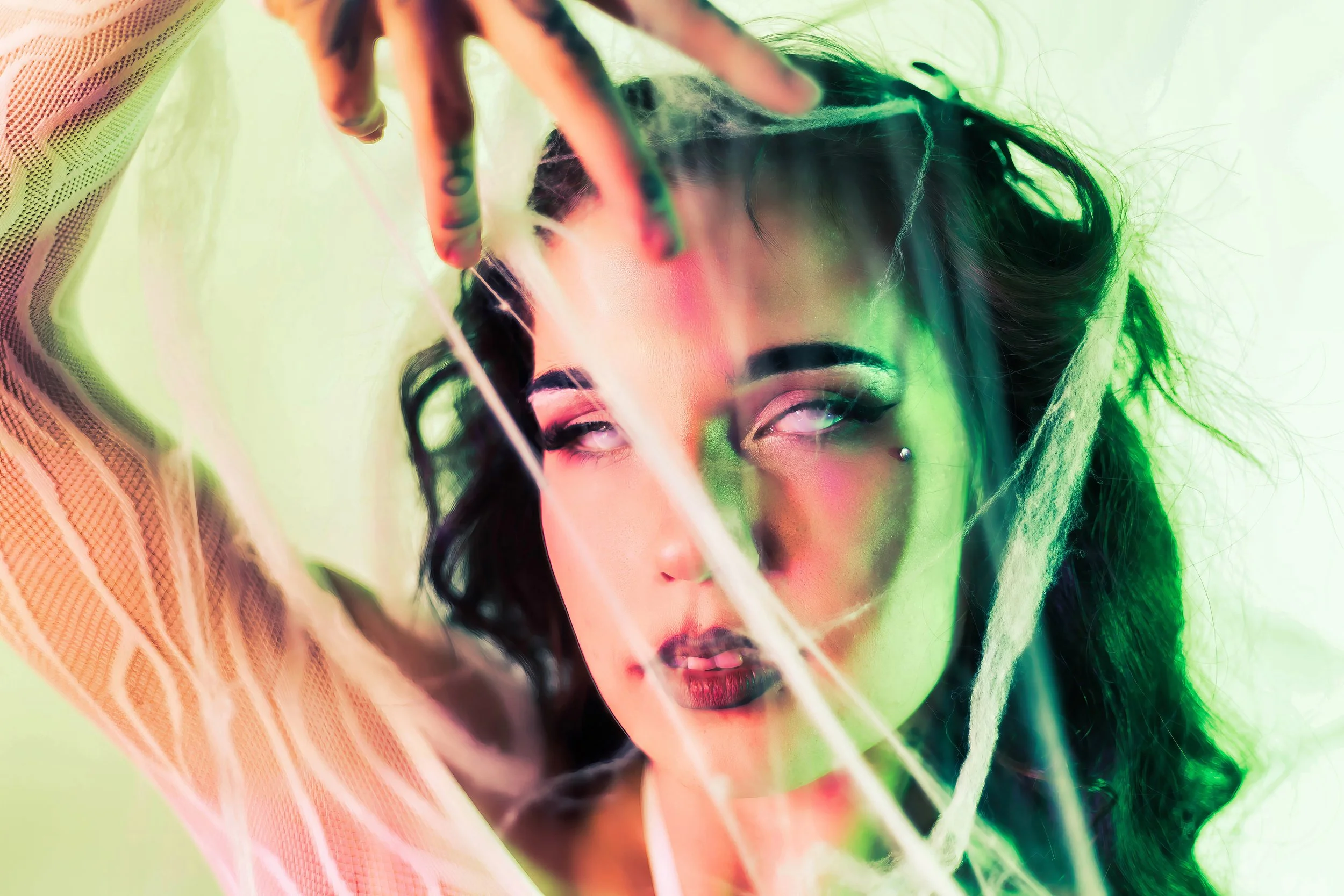 Stella - Porch - Spiderweb - 8H7A5732- Final .jpg