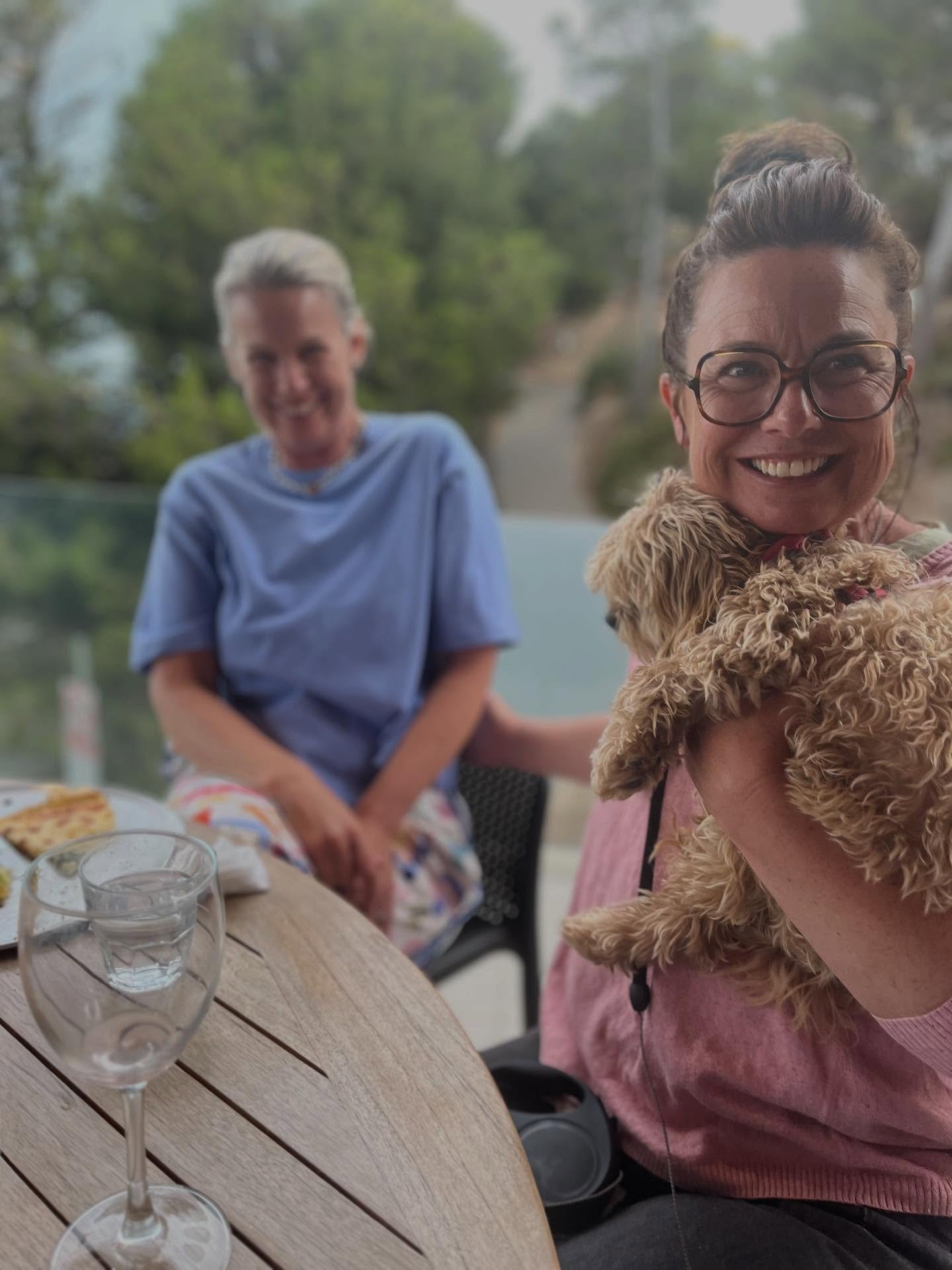 We spent our usual week in January at the Port Elliot caravan park 🏕️⛱️☀️🌊! 

So many cousins, a lot of walking, riding, swimming, dog cuddling, Scrabble and UNO - simple pleasures. This year was extra special because both my sisters and their kids