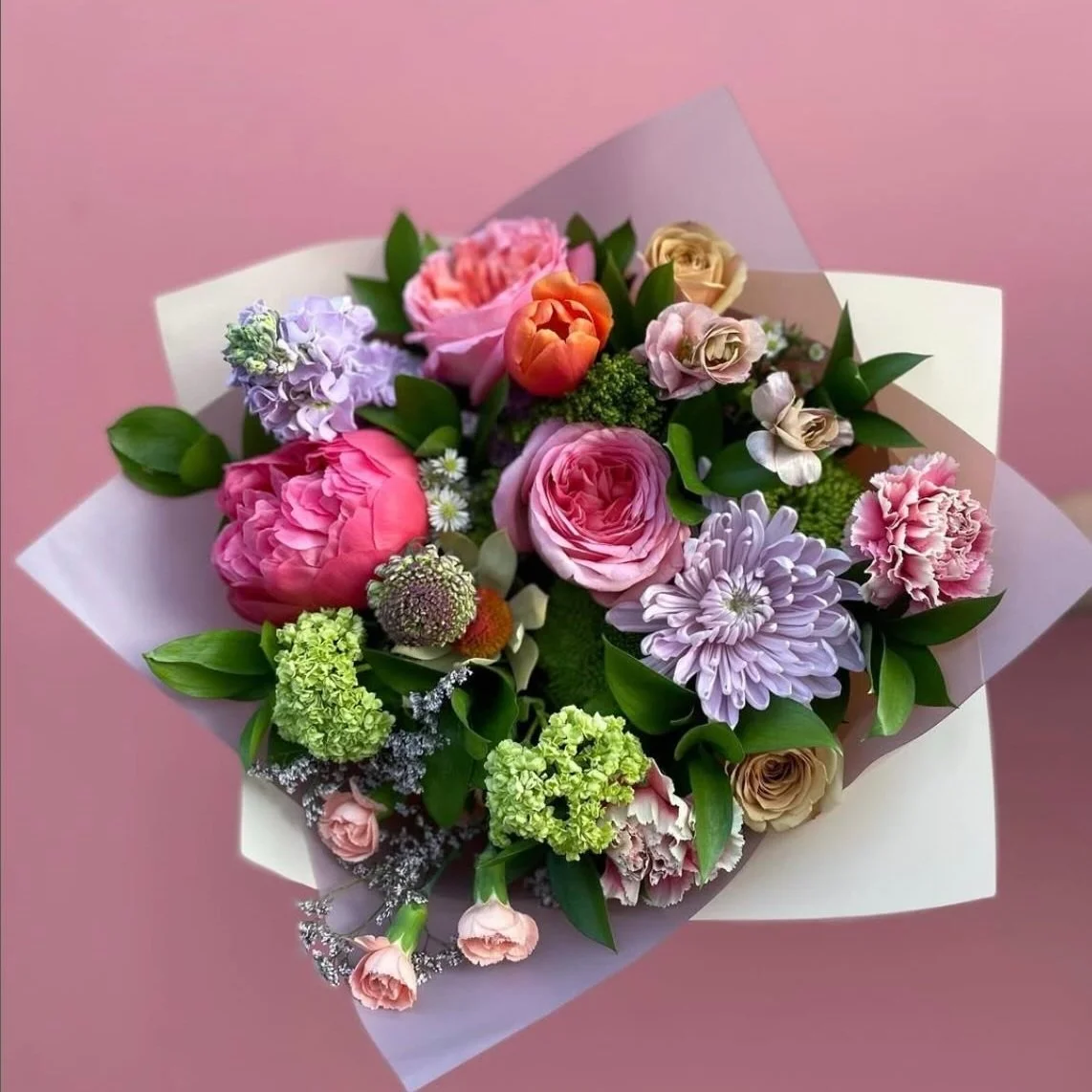 flower bouquet with wrapping