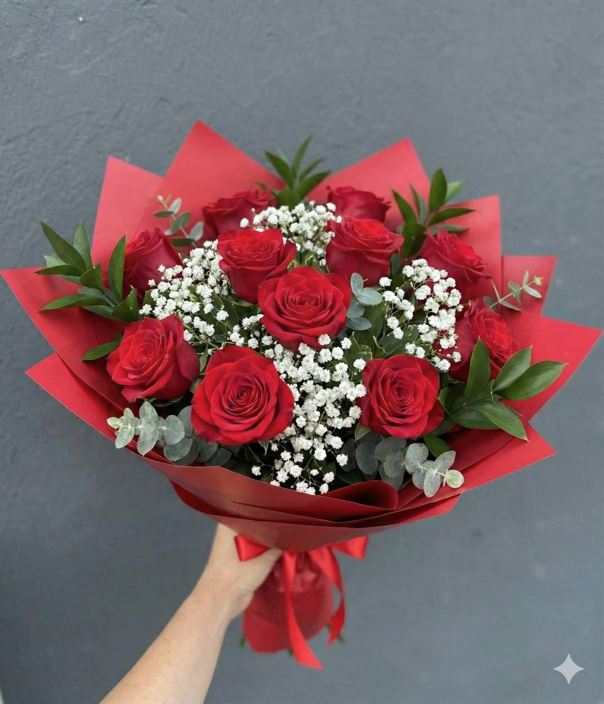 12 Stem Premium Rose Bouquet